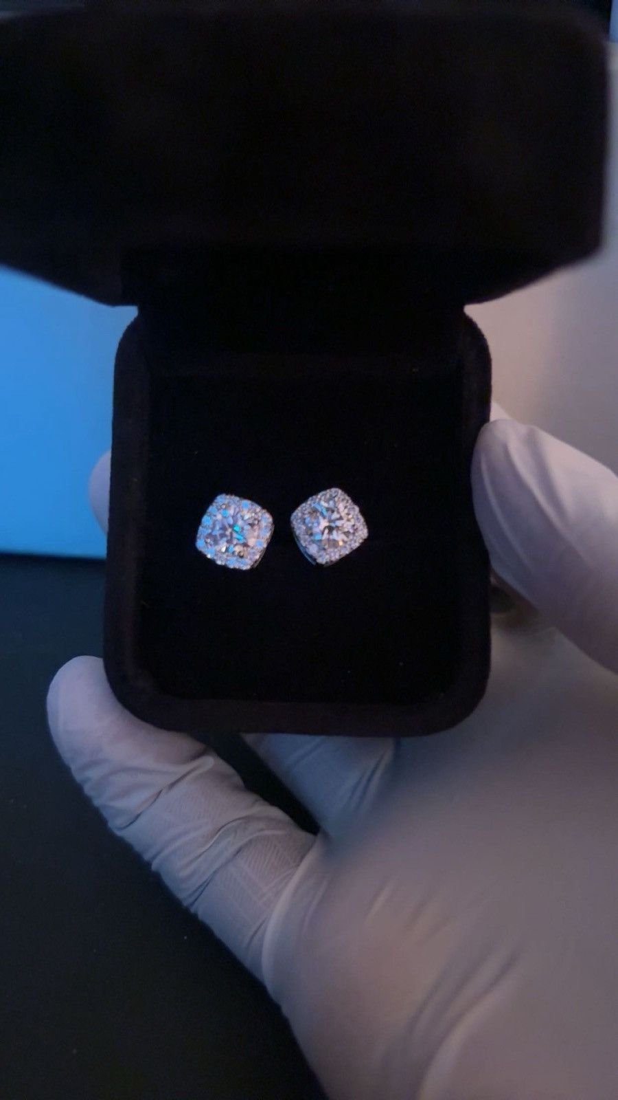 Other VVS Moissanite Silver Stud Earrings Size ONE SIZE - 1 Thumbnail