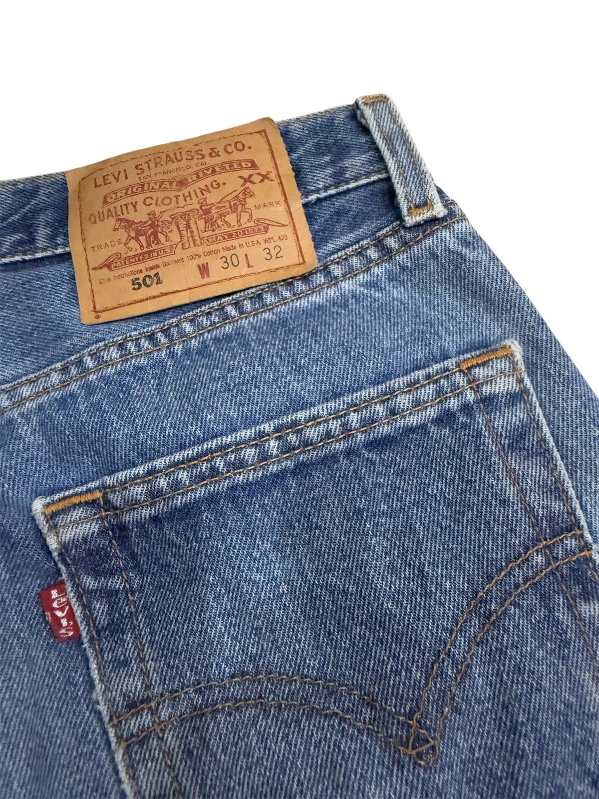Levi's VINTAGE 90s LEVI’S 501 DISTRESSED JEANS Size US 30 / EU 46 - 8 Thumbnail