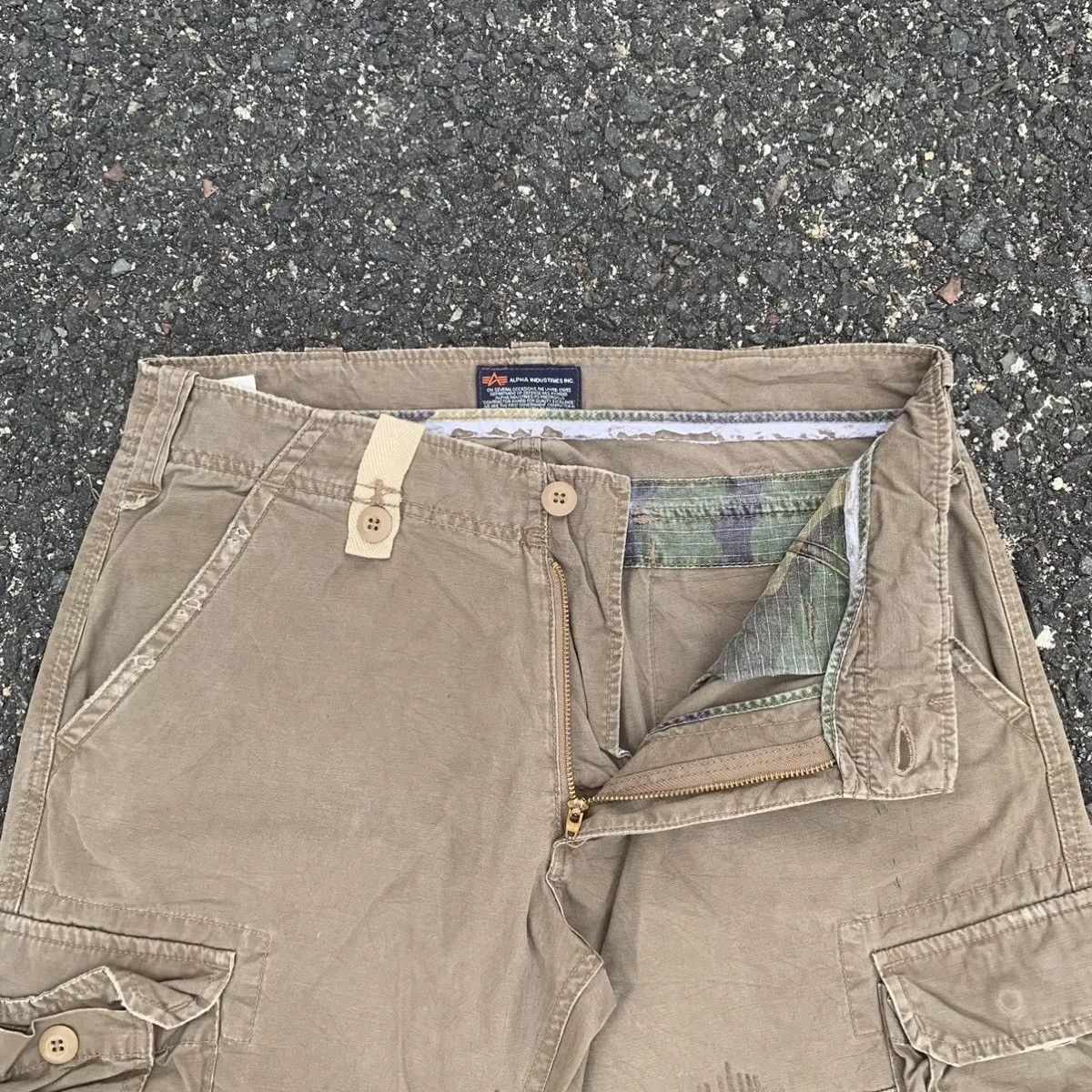 Jungles STEALS💥JAPANESE VINTAGE UTILITY ALPHA INDUSTRY CARGO PANTS Size US 32 / EU 48 - 7 Thumbnail