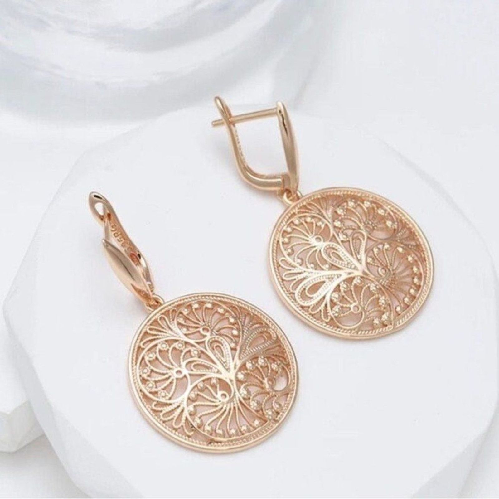Other New Gorgeous 585 Rose Gold Circle Lace Filigree Dangle Size ONE SIZE - 7 Thumbnail