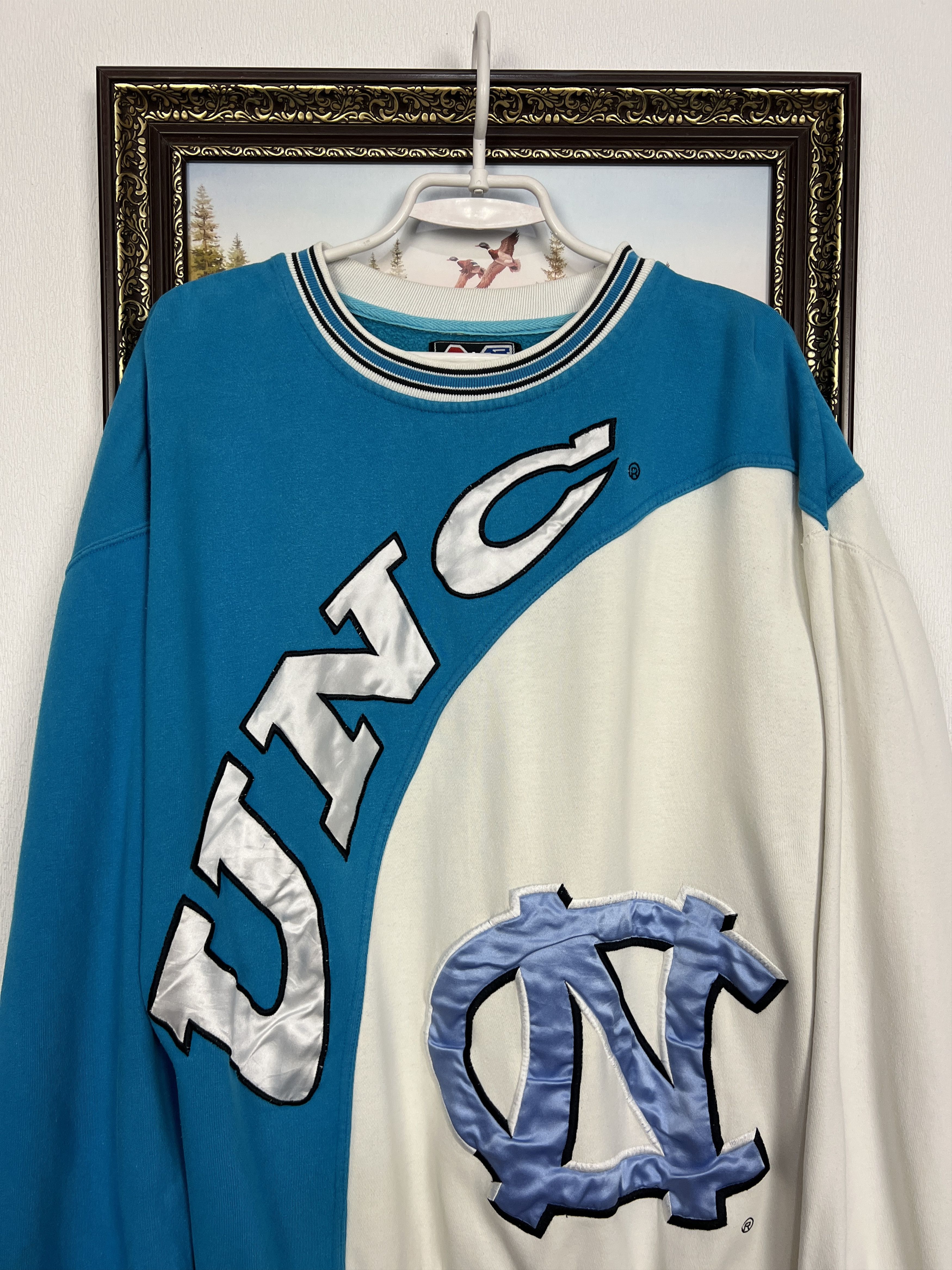 Vintage Vintage UNC North Carolina Crewneck Sweatshirt Big Logo NCAA Size US XL / EU 56 / 4 - 2 Thumbnail