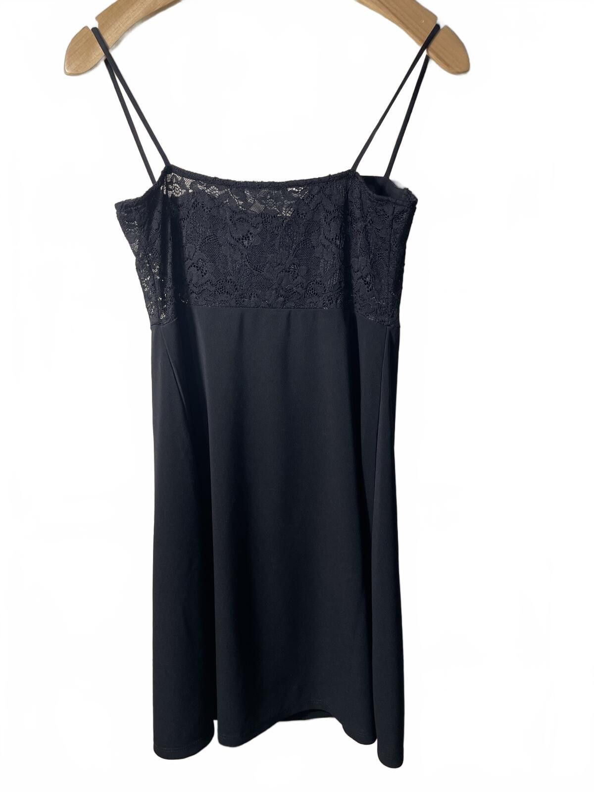 Zara ZARA Lace Detail Mini Dress Womens Small Black Cosette EUC Size S / US 4 / IT 40 - 4 Thumbnail