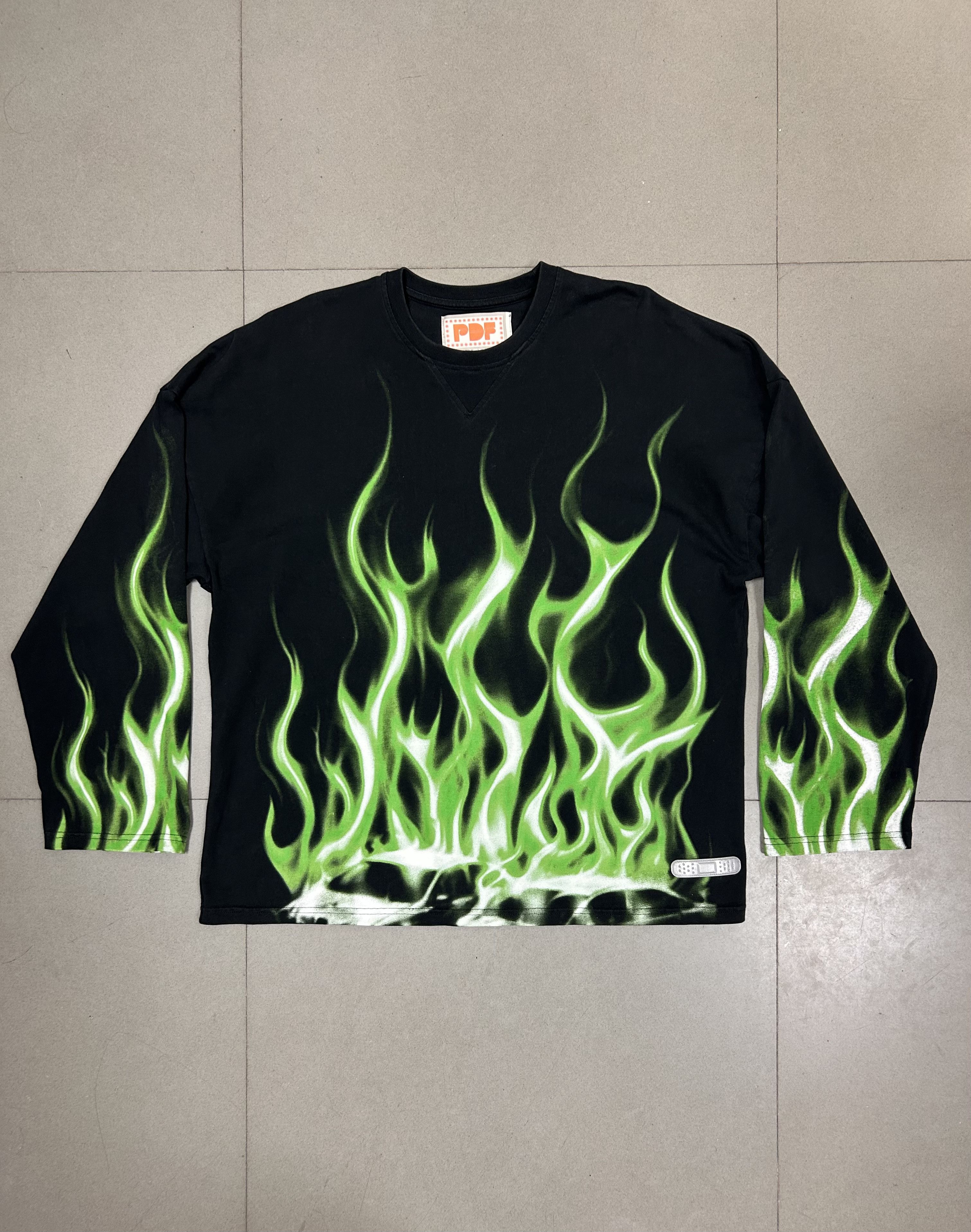 PDF La Flame Longsleeve Size US L / EU 52-54 / 3 - 1 Thumbnail