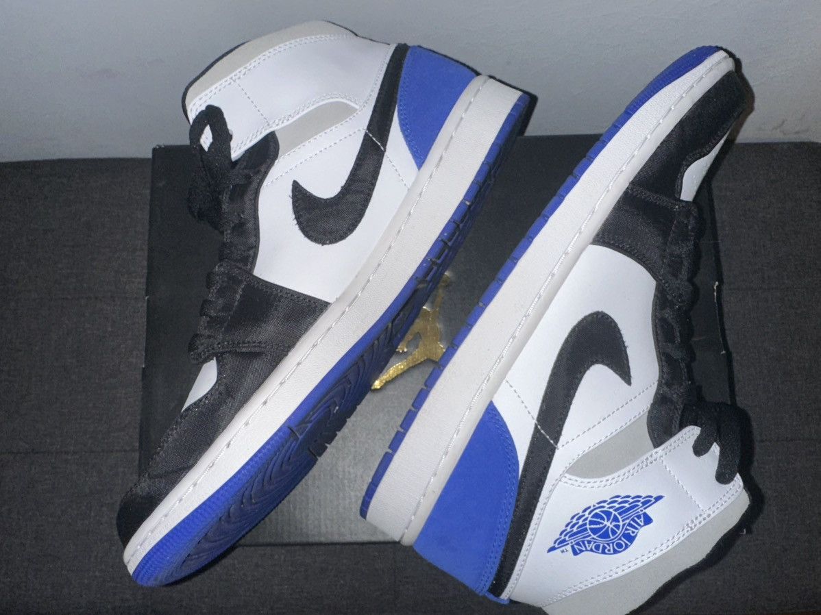 Nike Air Jordan 1 Mid SE Size US 10.5 / EU 43-44 - 5 Thumbnail