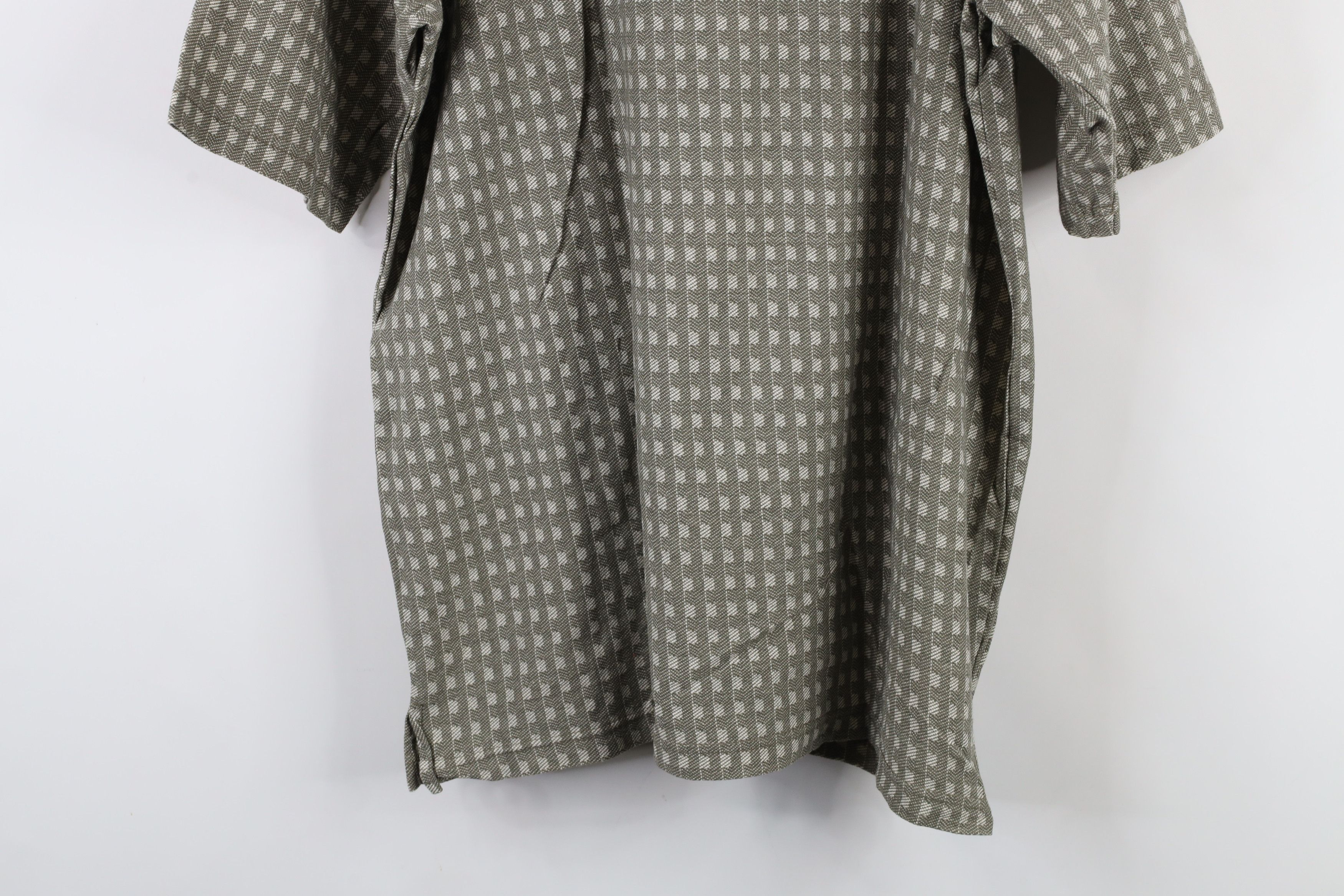 Vintage Vintage 90s Streetwear Geometric Knit Golf Polo Shirt Size US M / EU 48-50 / 2 - 8 Thumbnail