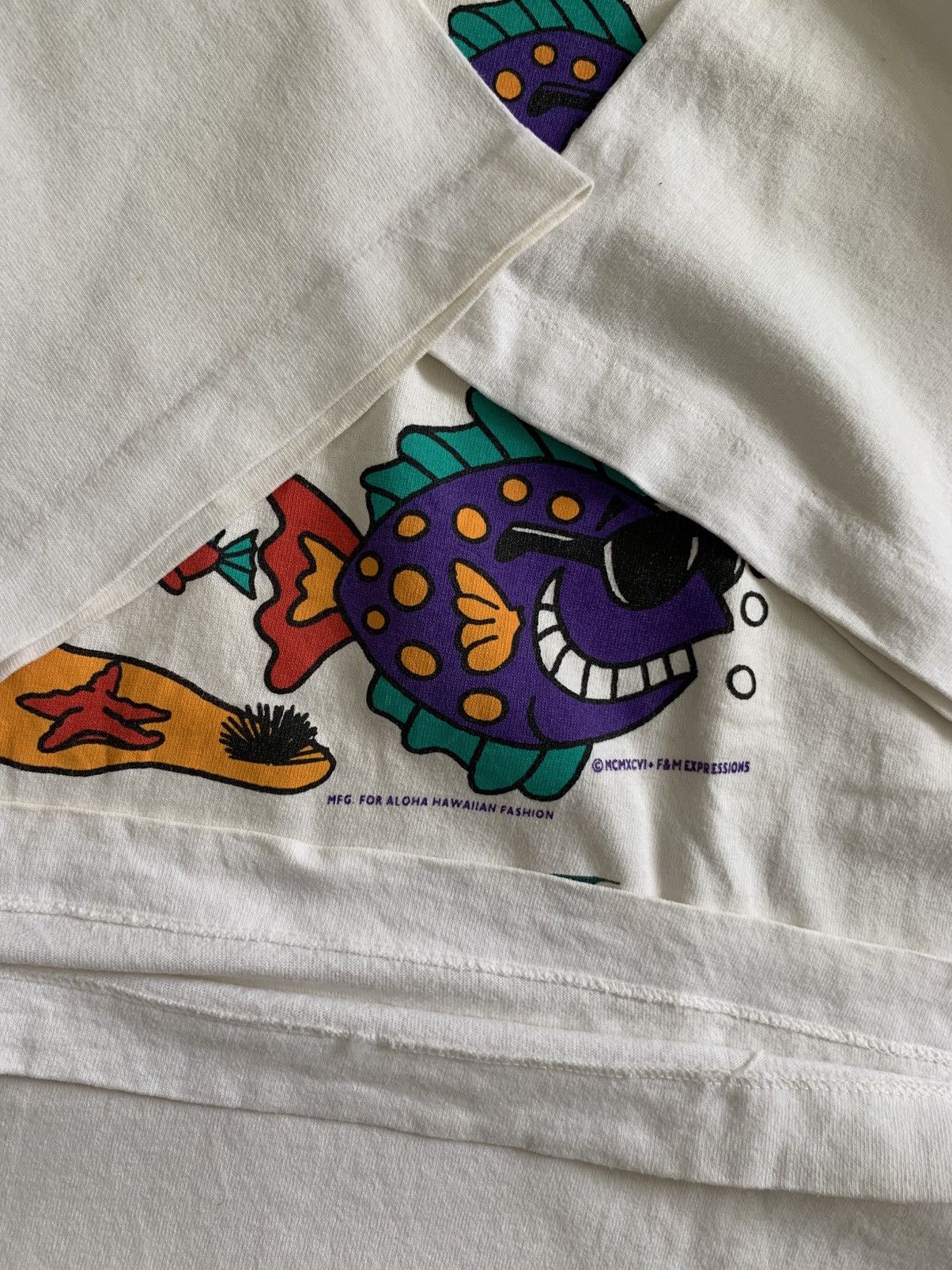 Vintage Vintage Sunshine Usa Guam Hawaiian Tshirt Size US L / EU 52-54 / 3 - 6 Thumbnail