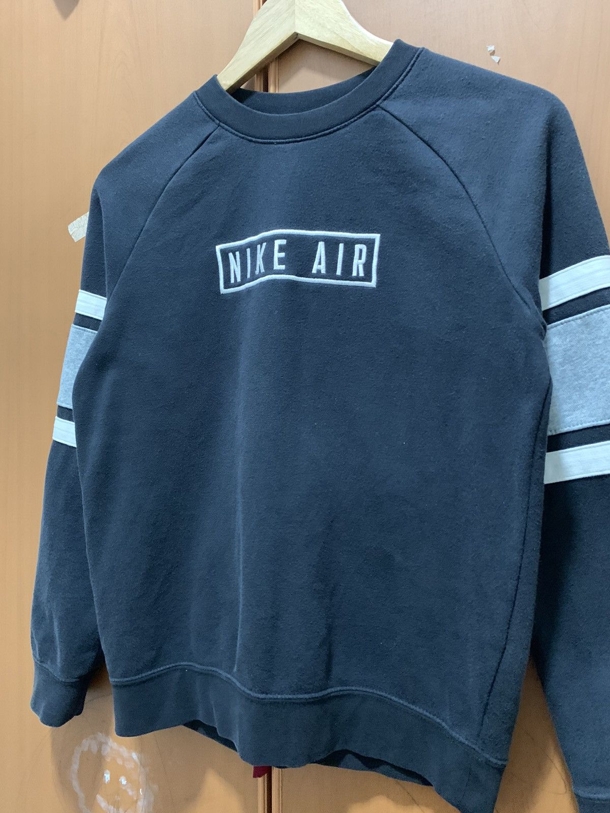 Nike Y2K Nike Air Seeatshirt Size US L / EU 52-54 / 3 - 4 Thumbnail