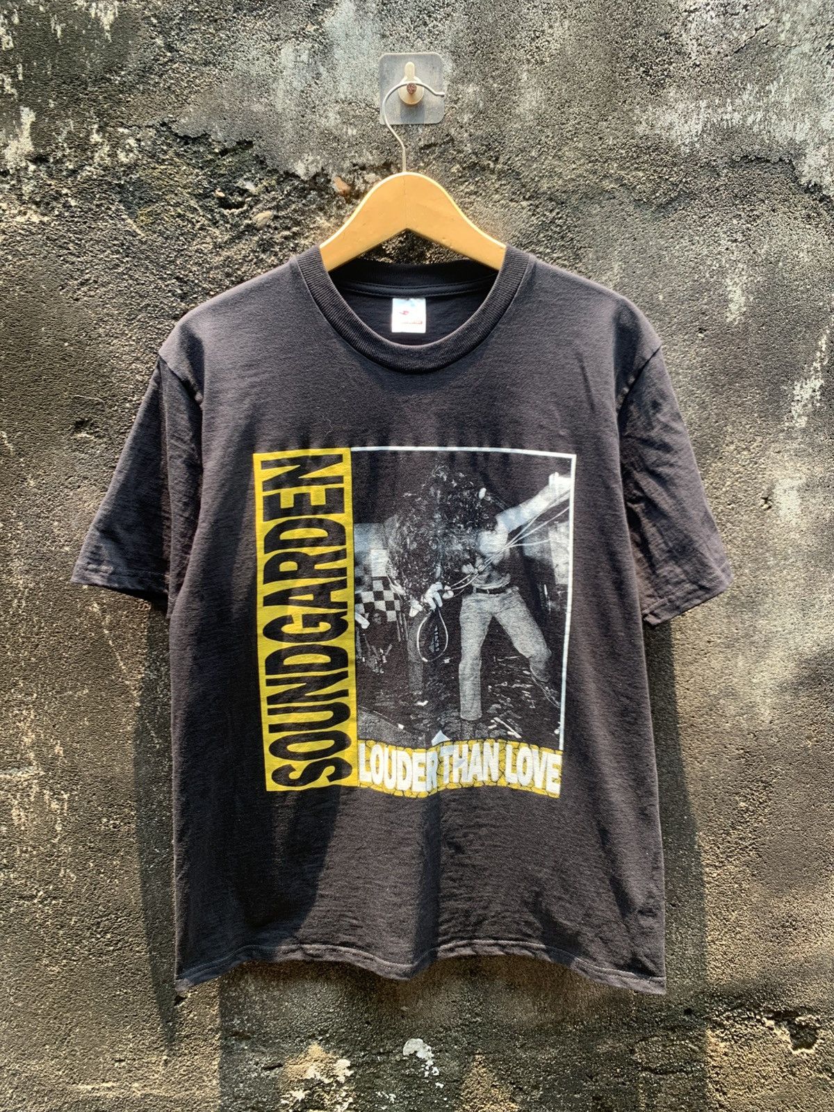 90s FUCK melvins soundgarden Ｔシャツ　usa製 Band Tees × Vintage Fuck Melvins Louder Than Soundgarden | Grailed