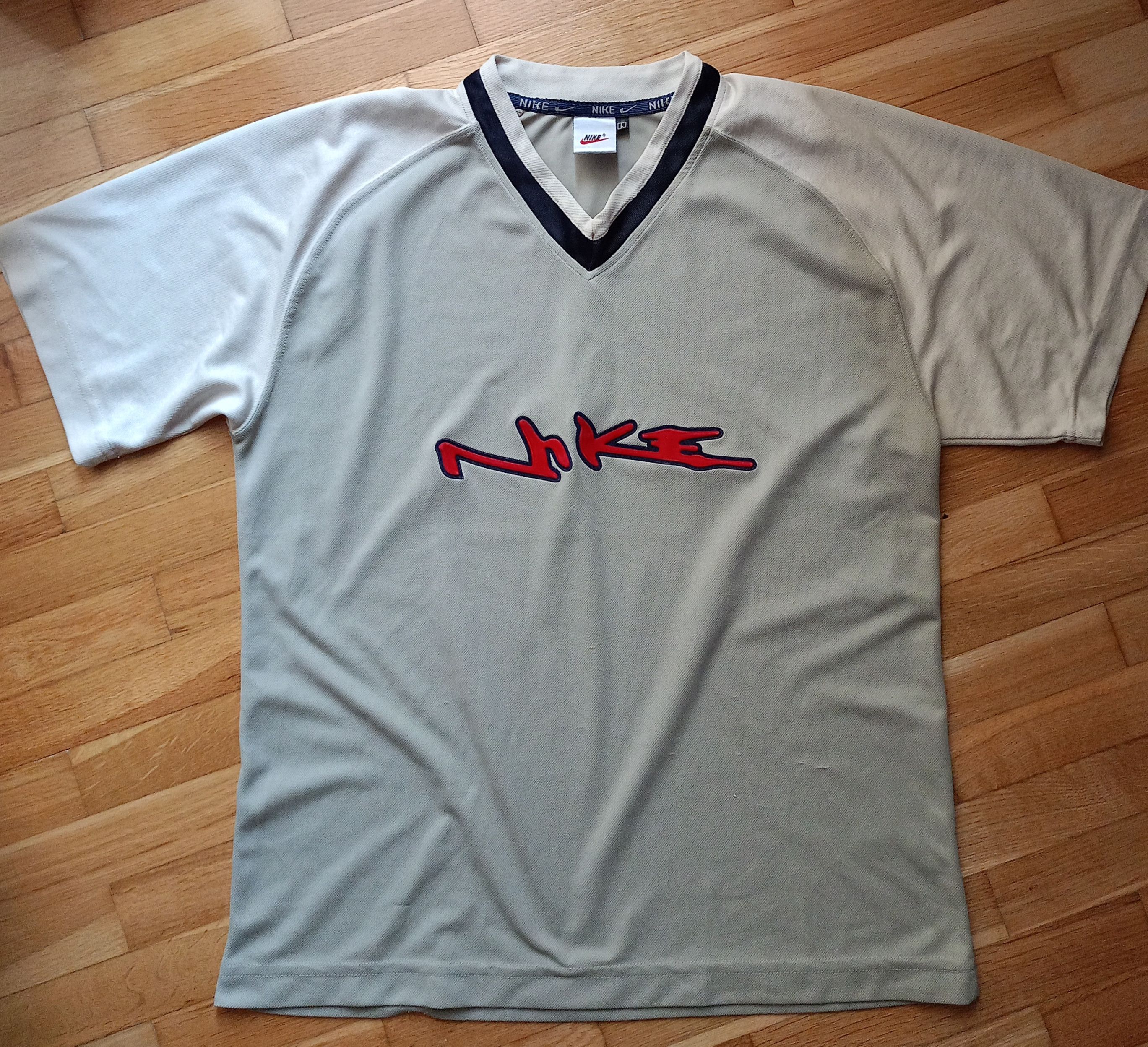 Nike Vintage Nike Spellout V-Neck Khaki - Extremely Rare piece Size US L / EU 52-54 / 3 - 1 Thumbnail