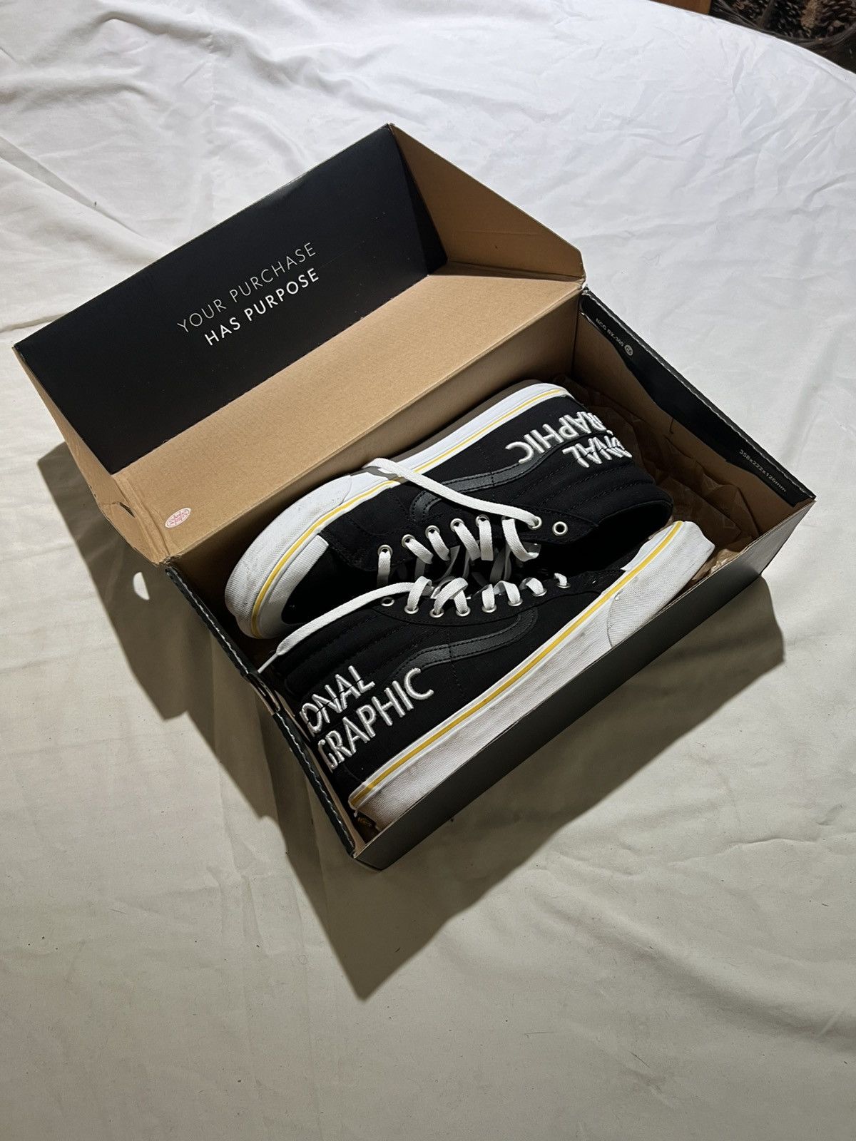 Vans Vans National Geographic Sk8-Hi Reissue 13 Size US 11 / EU 44 - 1 Thumbnail