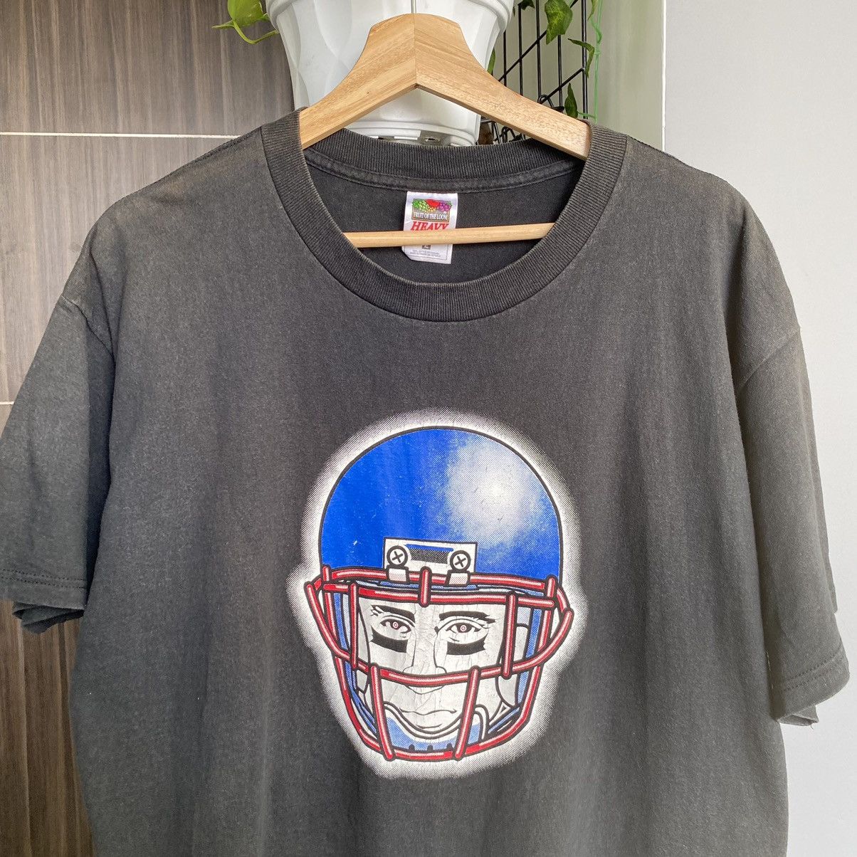 Vintage Thrashed Faded Vintage Y2K Heart Of A Warrior ERD GRAIL TEE Size US XL / EU 56 / 4 - 3 Thumbnail