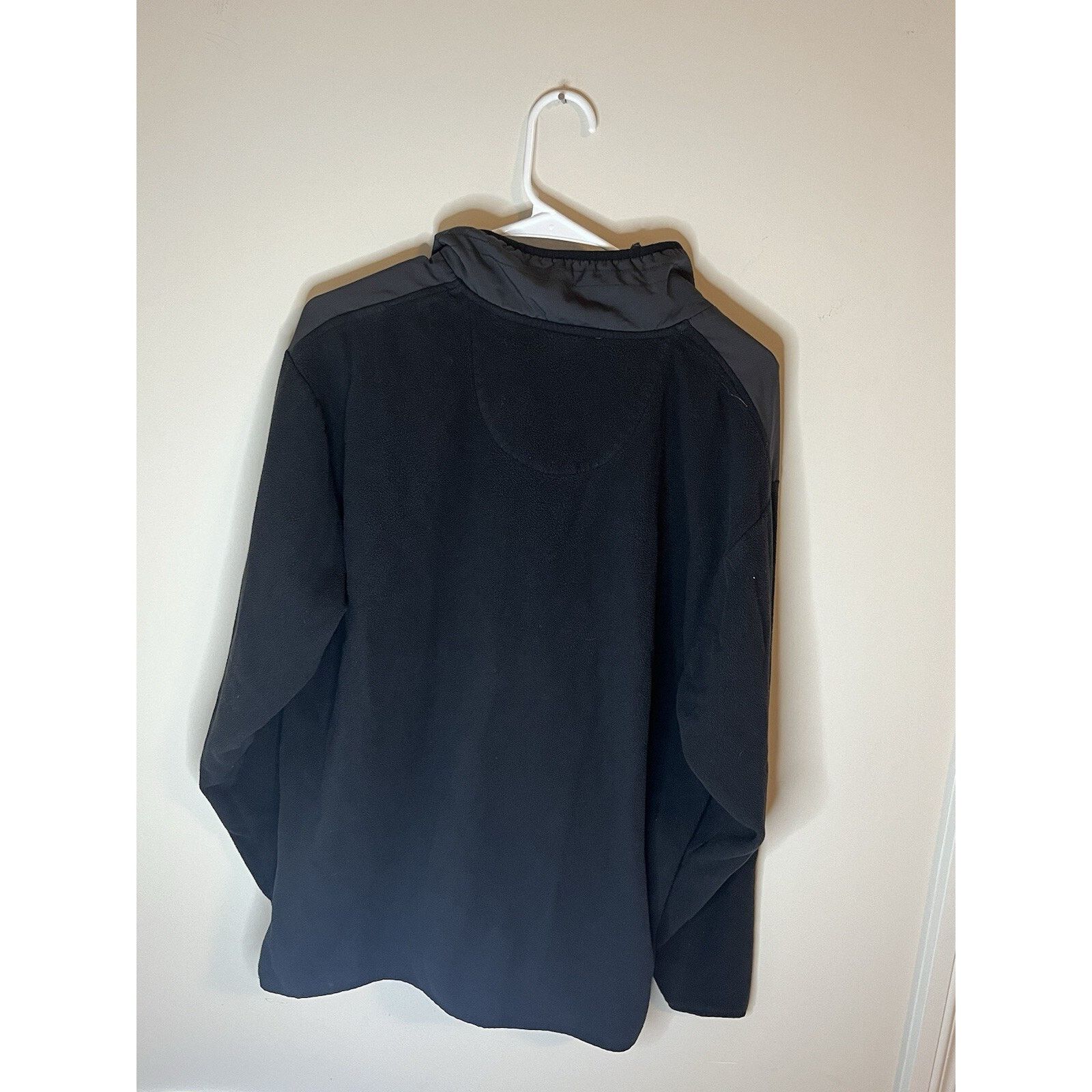 Izod Izod Perform X Mens Size Large Black 1/4 Zip Pullover Size US L / EU 52-54 / 3 - 3 Thumbnail