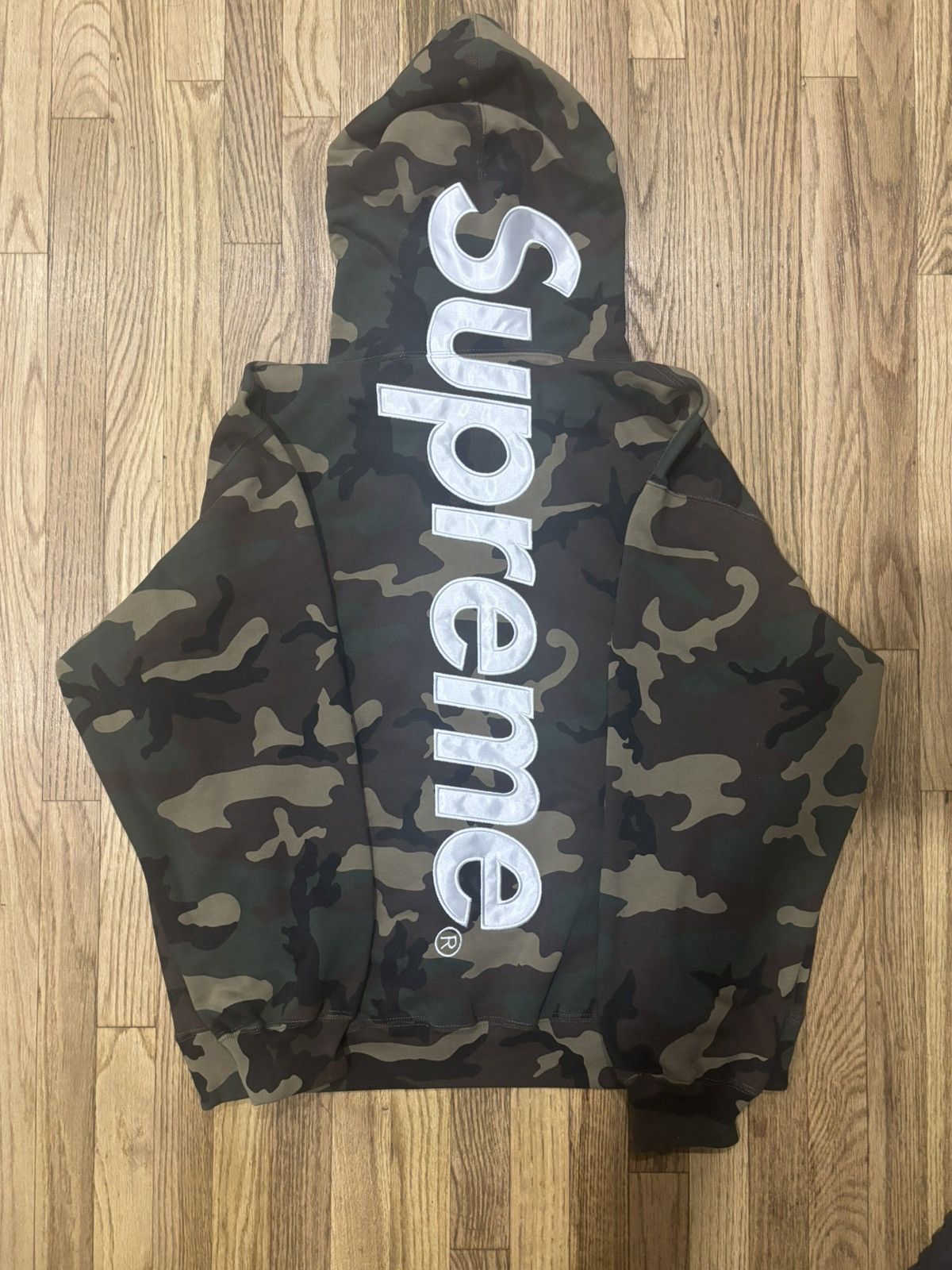 Supreme supreme satin applique hoodie camo SS26 Size US XL / EU 56 / 4 - 1 Thumbnail