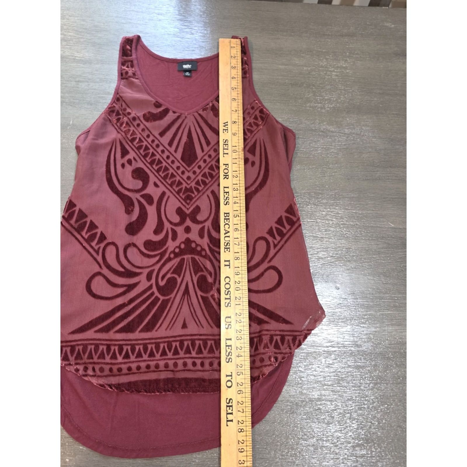 Mossimo Mossimo Wine Velvet V-Neck Sleeveless Tank Top Women's M Flattering Fit Shirt Regular Size M Wine Floral Pattern Velvet Tank Top Size M / US 6-8 / IT 42-44 - 3 Thumbnail