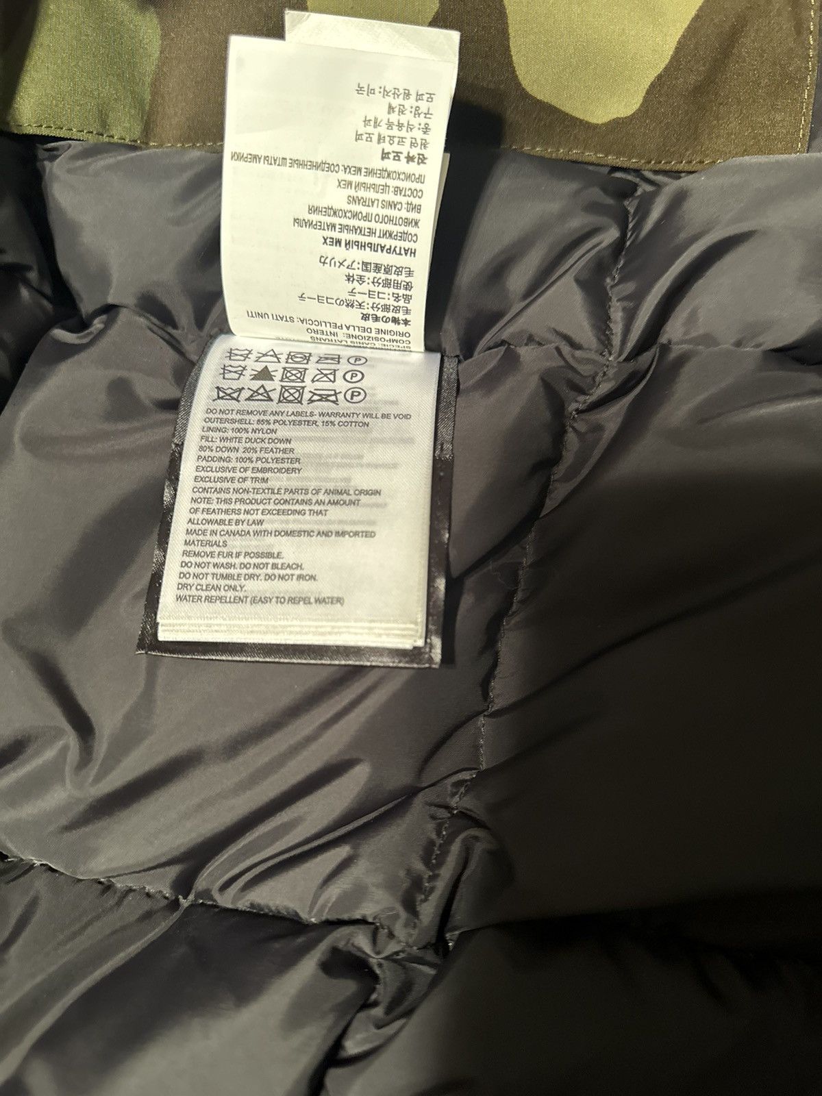 Canada Goose Canada Goose Women's Montebello Parka Fur Hood Classic Camo Size S / US 4 / IT 40 - 8 Thumbnail