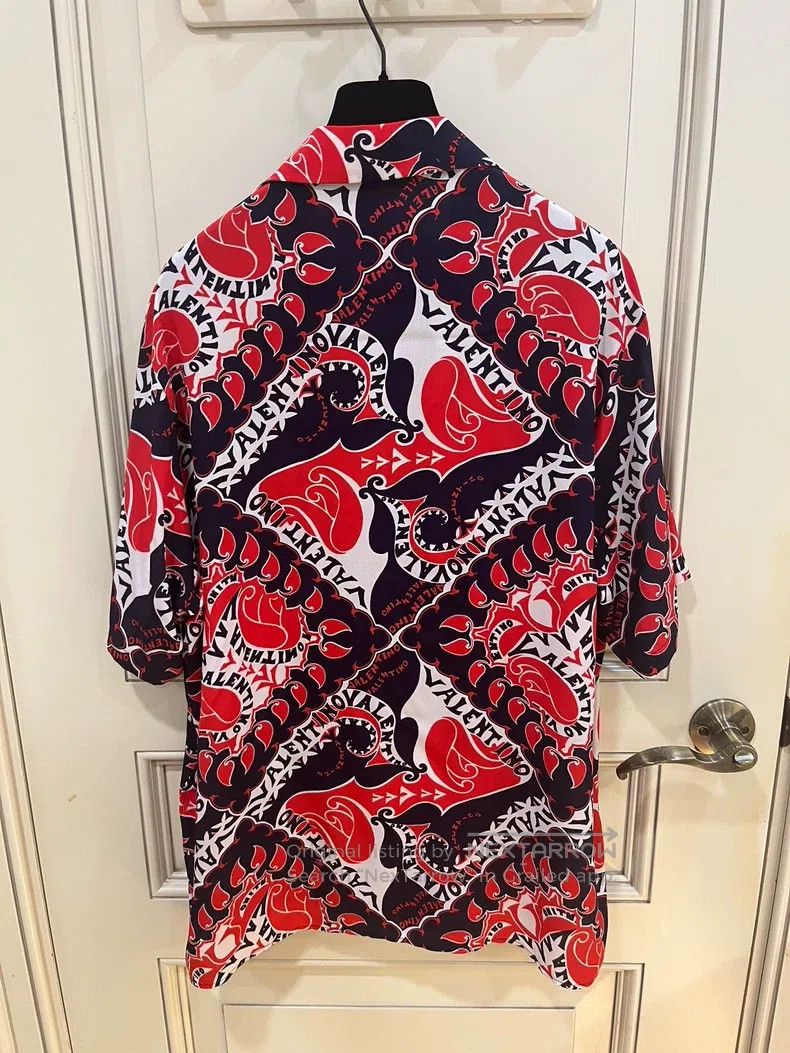 Valentino Valentino A classic printed silk shirt Size US S / EU 44-46 / 1 - 6 Thumbnail