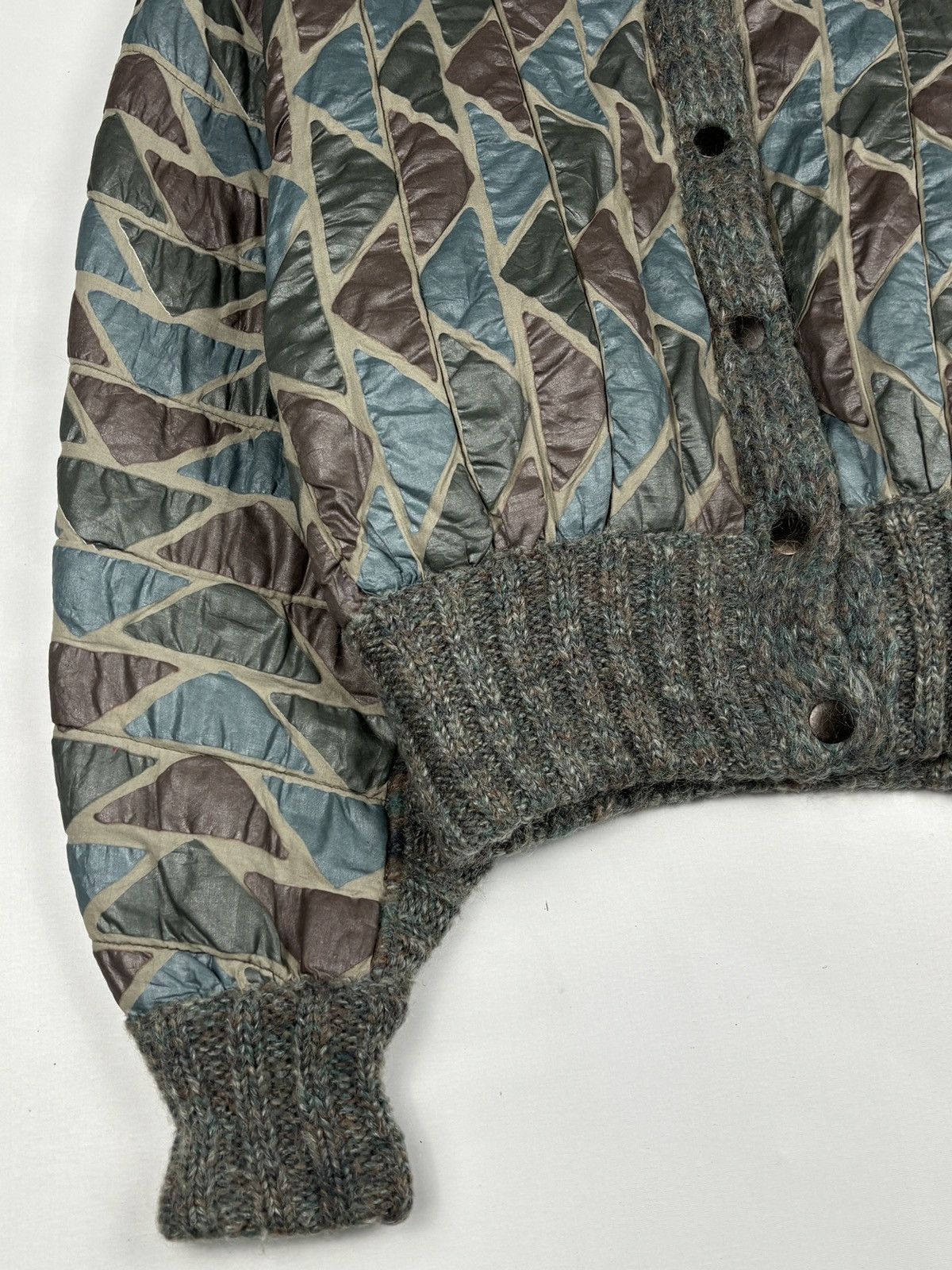 Issey Miyake 1980s Archived Quilted Pattern Wool Knit Jacket Size US L / EU 52-54 / 3 - 7 Thumbnail