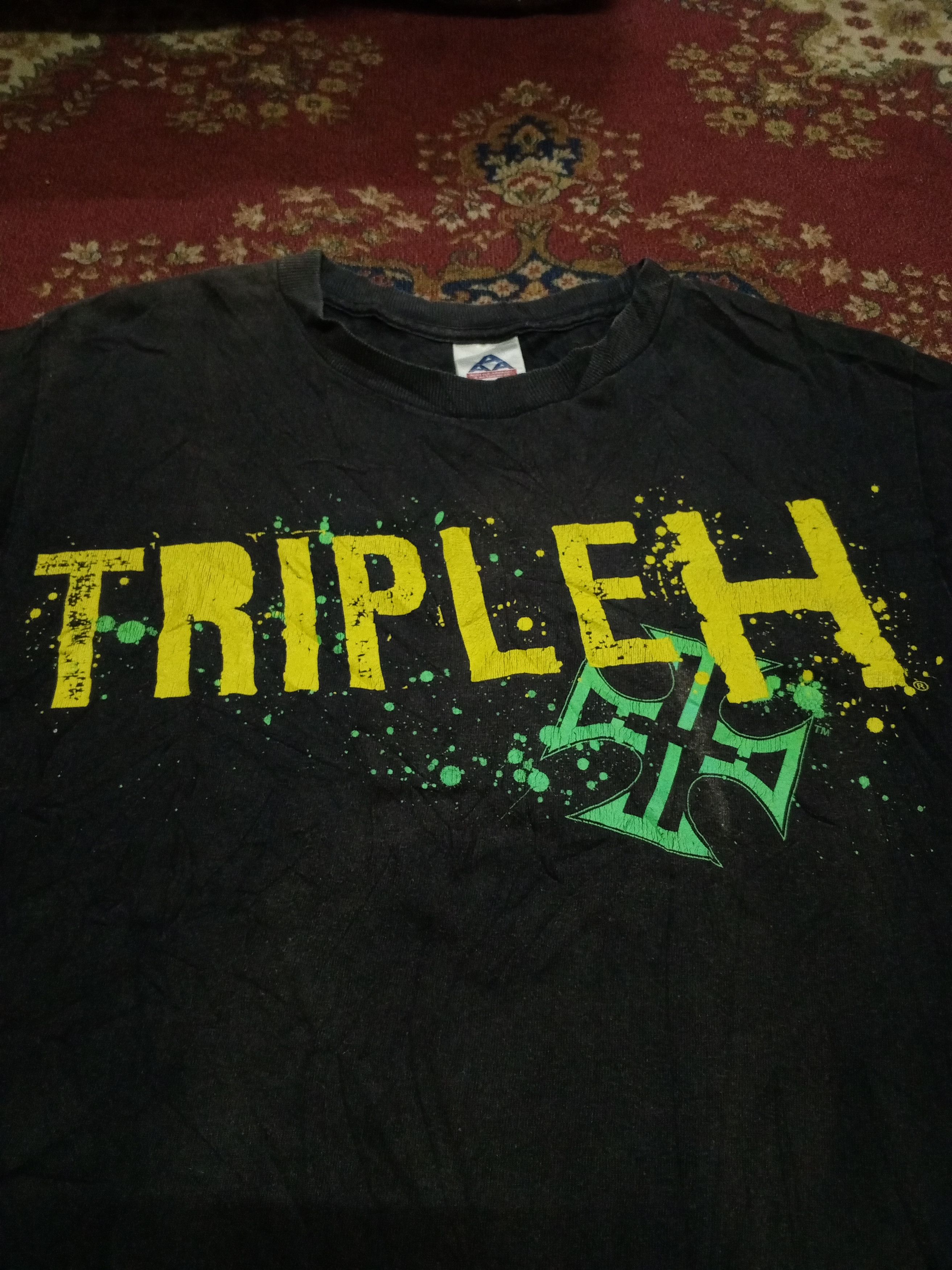 WWE Y2K VTG - WWE ( TRIPLE H ) RARE TSHIRT Size US M / EU 48-50 / 2 - 3 Thumbnail