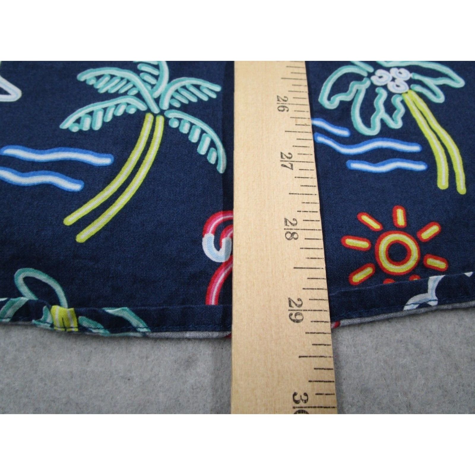 Chubbies CHUBBIES Men's Large Blue Hawaiian Button-Up Shirt Short Sleeve AOP Palms Flamingos 90s Tropical Size US L / EU 52-54 / 3 - 7 Thumbnail
