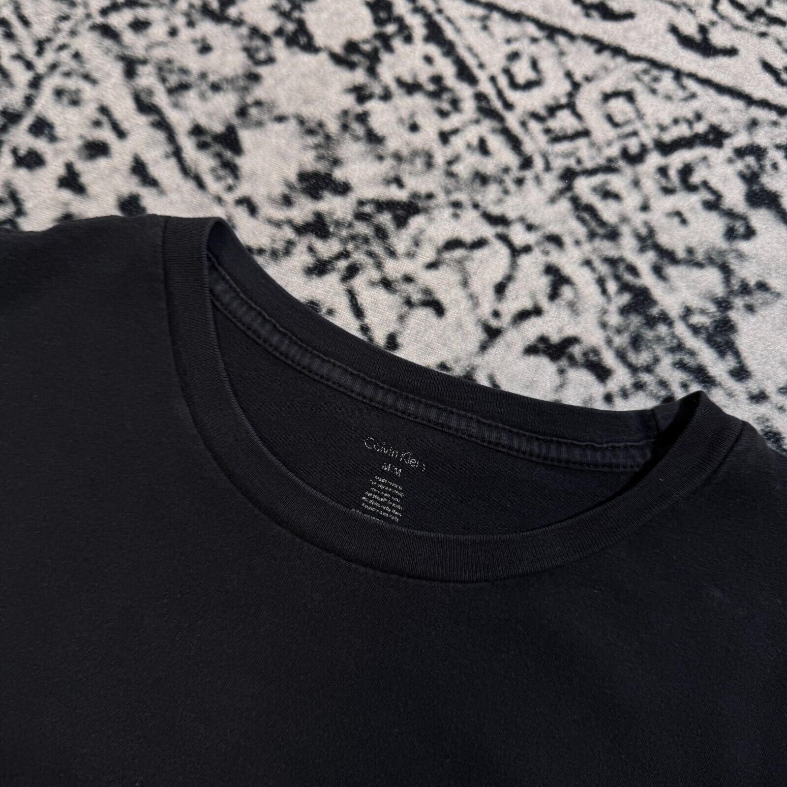 Calvin Klein × Vintage Vintage Calvin Klein Black Cotton T-Shirt Size M Y2K 90s Size US M / EU 48-50 / 2 - 4 Thumbnail