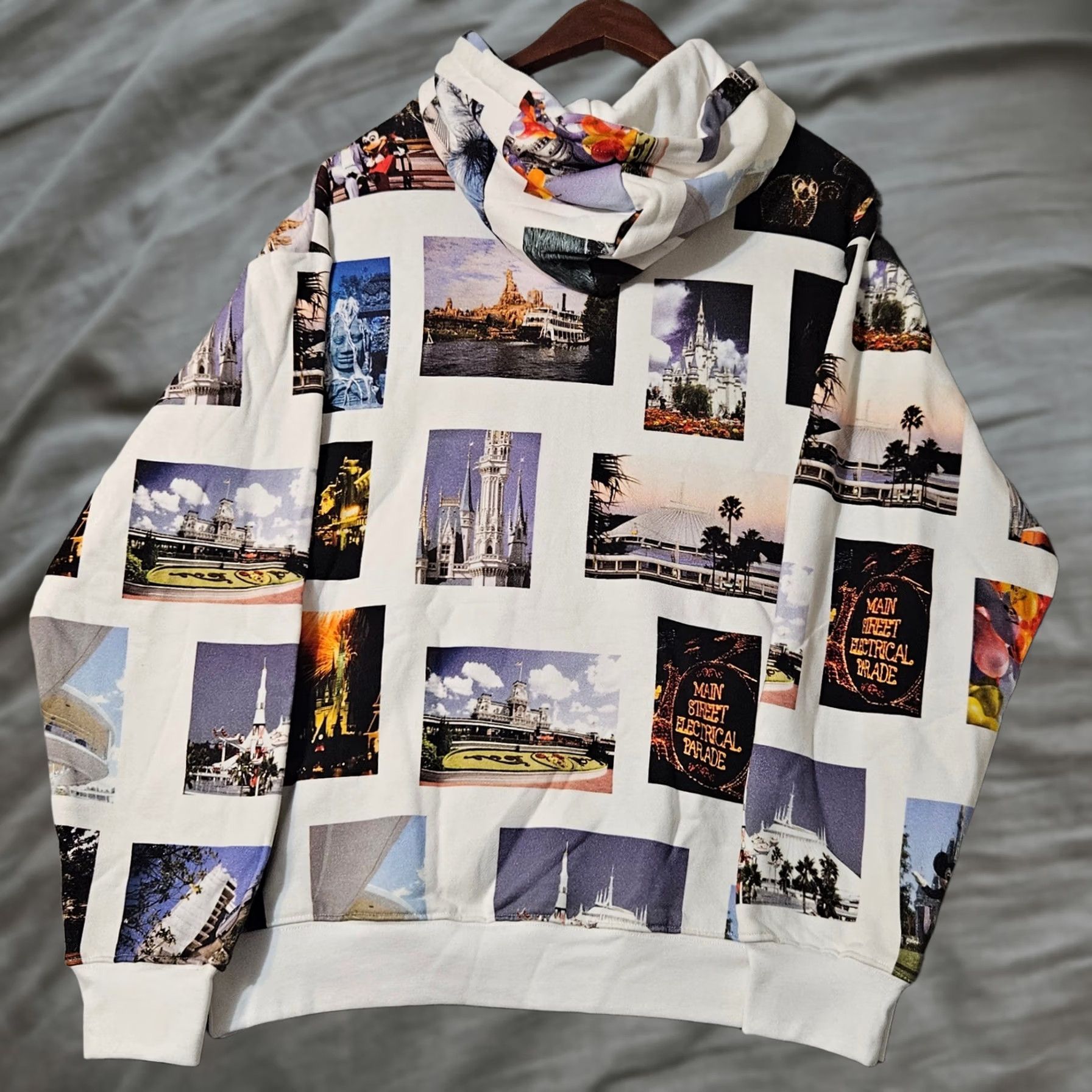 Disney Disney Walt Disney World M Vault Collection 50th Anniversary Hoodie Pullover Sweatshirt White Mens Size US M / EU 48-50 / 2 - 1 Thumbnail