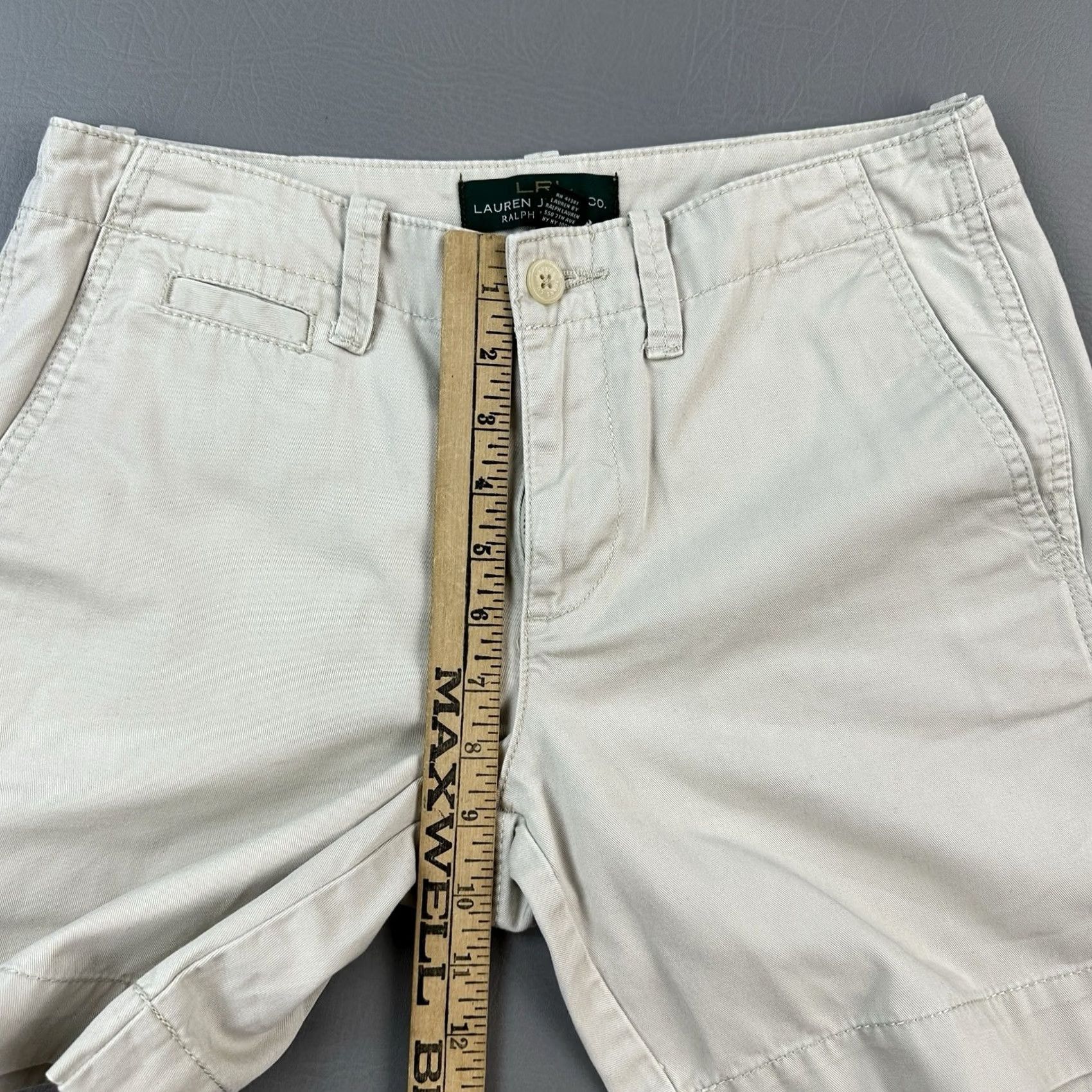 Ralph Lauren Vintage Lauren Ralph Lauren LRL Shorts Women’s 4 Beige Chino Casual Knit Cotton Front Flat Front Zip 90s Designer Retro Classic Mens Womens Size 27" / US 4 / IT 40 - 3 Thumbnail