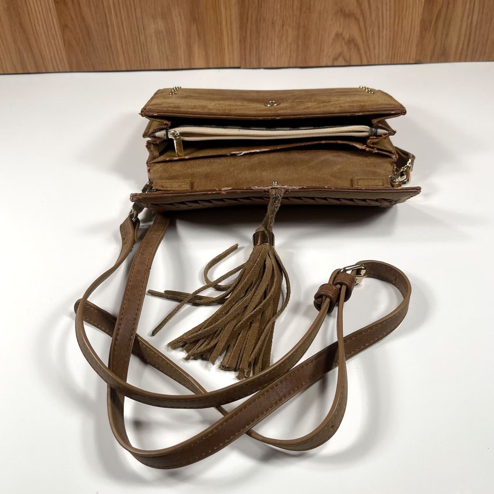 Vintage Unbranded Leather Travel Zipper Card Holder Shoulder Strap Wallet Crossbody Size ONE SIZE - 5 Thumbnail