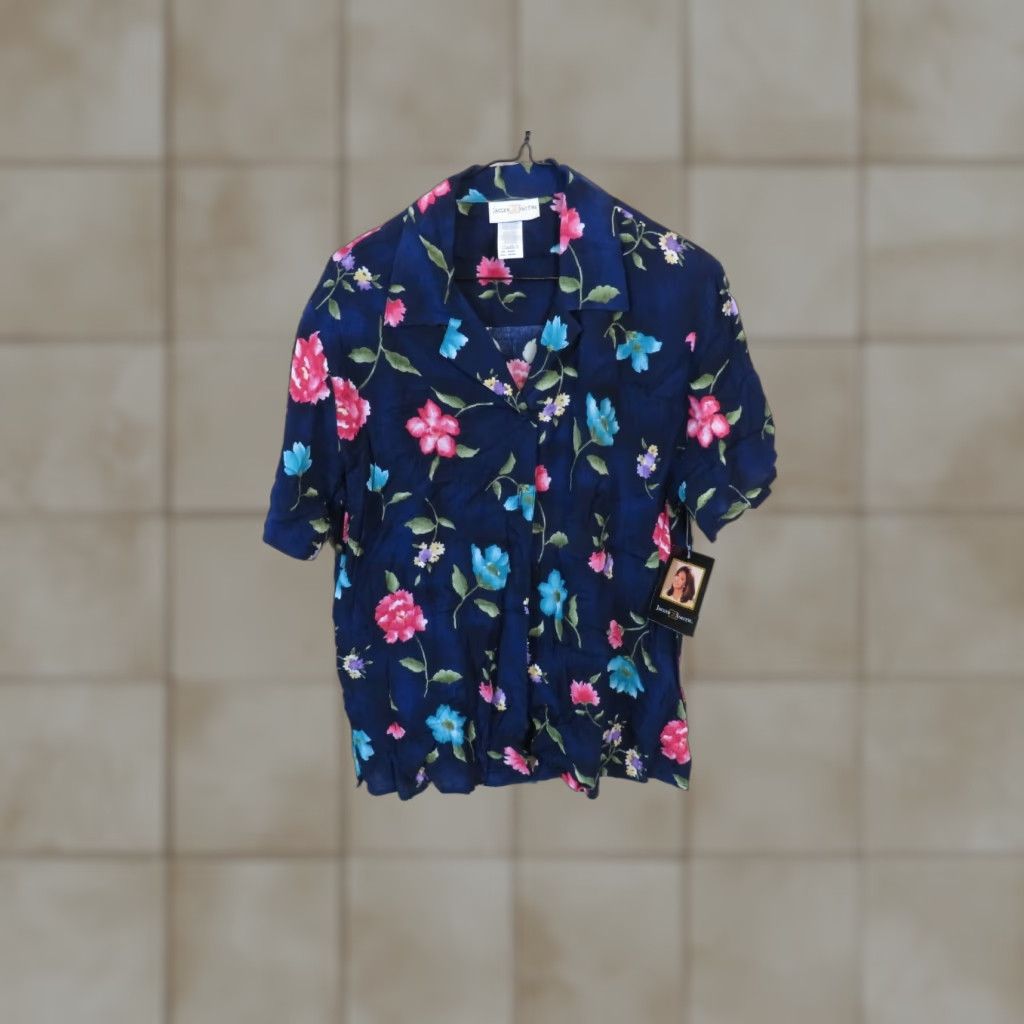 Vintage VINTAGE Jaclyn Smith Shirt Blue White Pink Flower Medium Adult Large Blue Jaclyn Smith Shirt Women’s Size L / US 10 / IT 46 - 1 Thumbnail