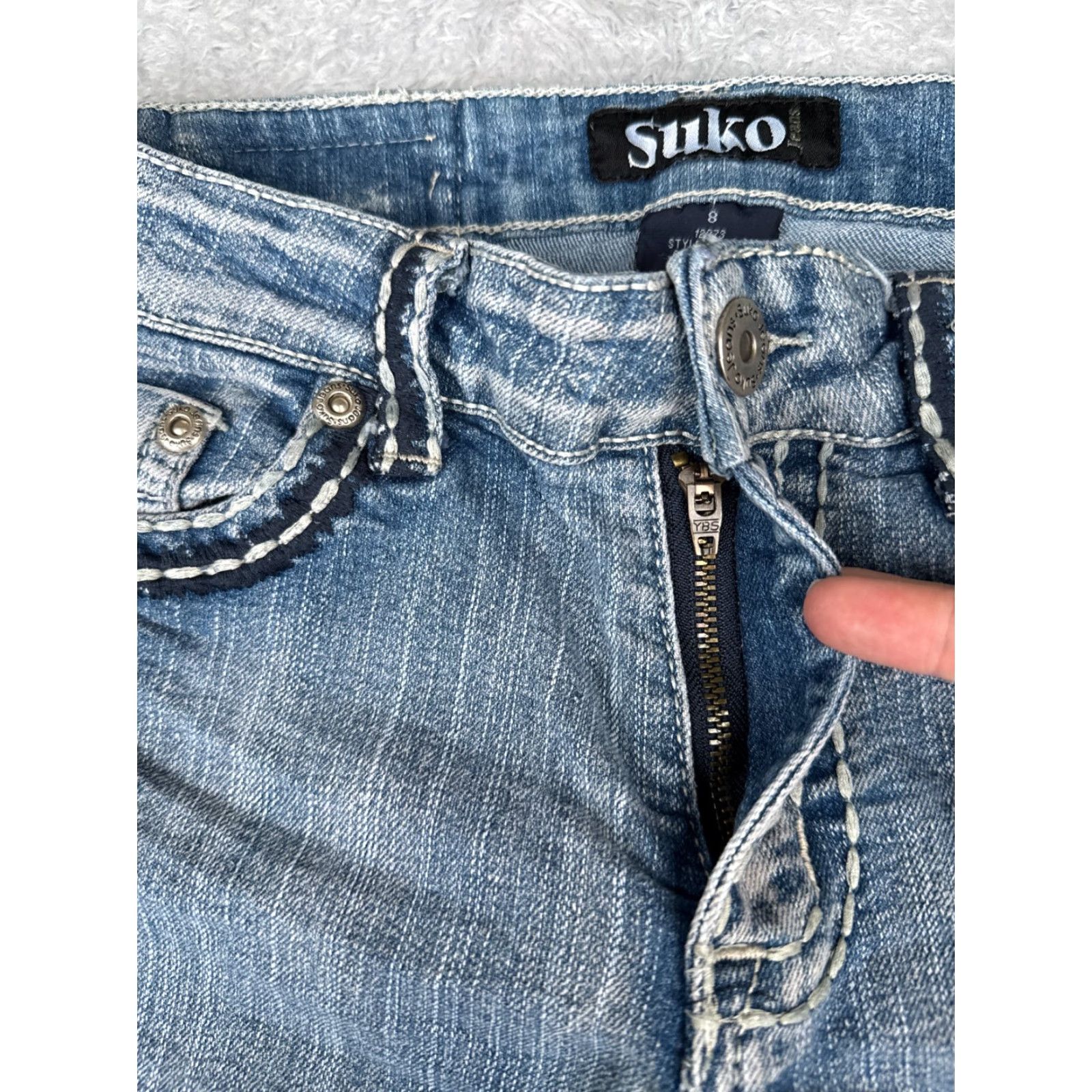 Vintage Suko Jeans Women 8 Blue Denim Crop Straight Leg Distressed 29x20 Regular 5-Pocket Design Jeans Womens Shirt? Size 30" / US 8 / IT 44 - 5 Thumbnail