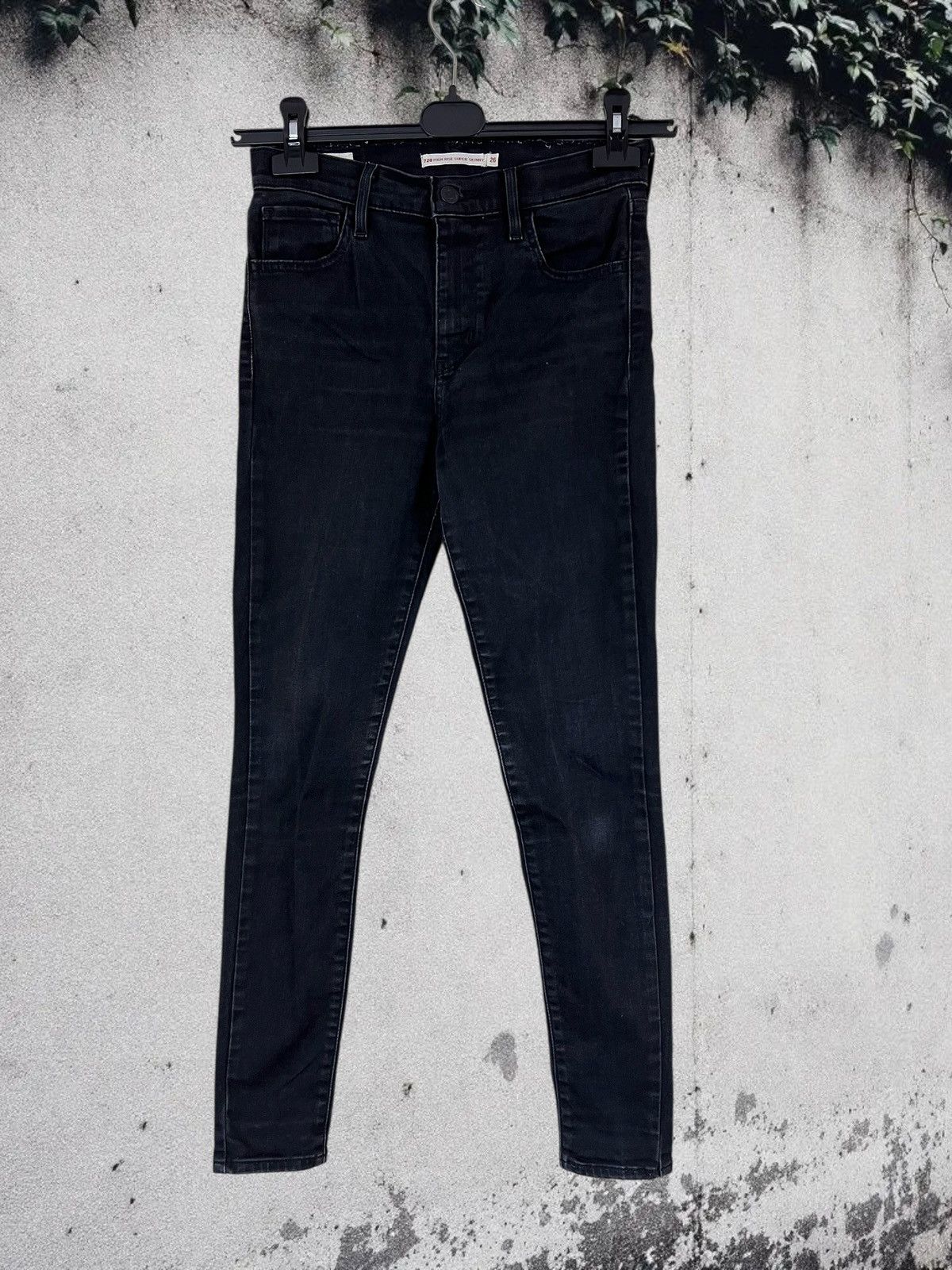 Levi's Levi’s 720 High Rise Super Skinny jeans size W26 L28 Size 26" / US 2 / IT 38 - 1 Thumbnail