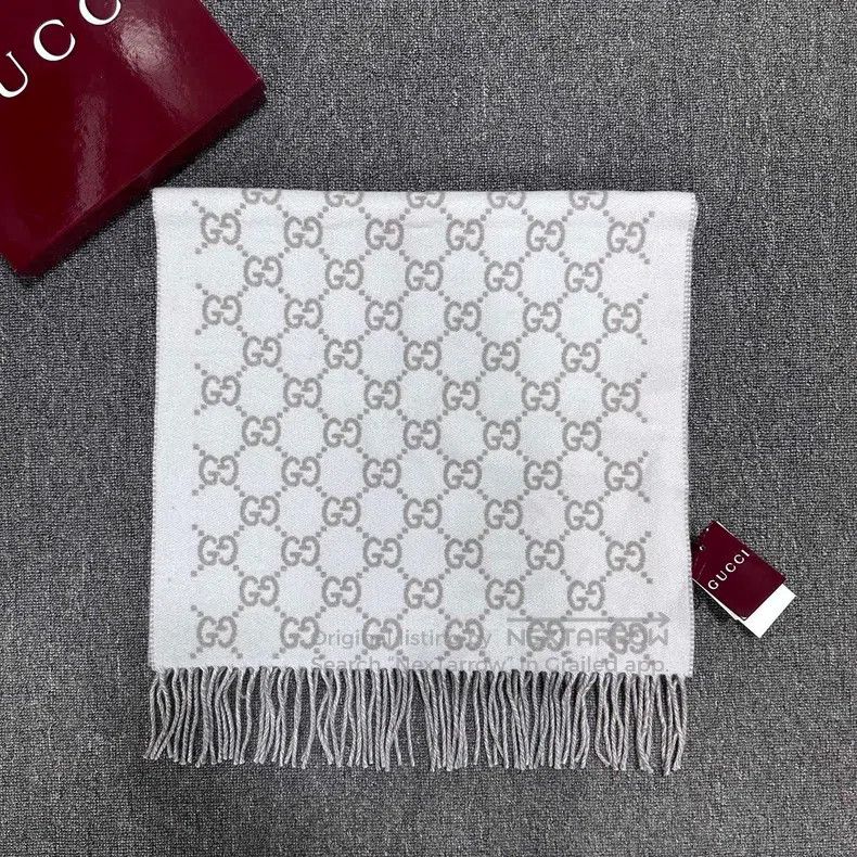 Gucci Gucci Old flower full print pure cashmere scarf Size ONE SIZE - 1 Thumbnail