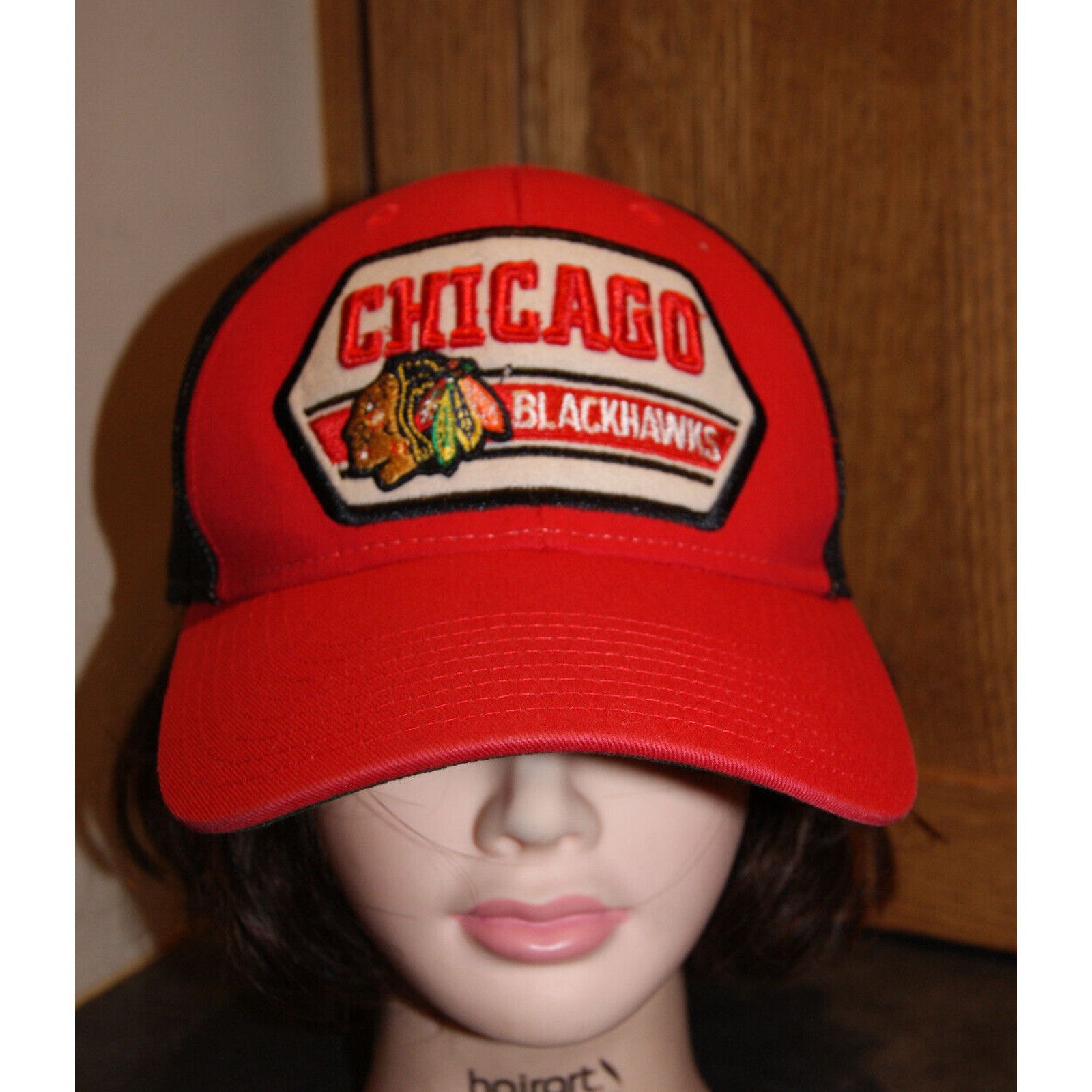 Ccm Chicago Blackhawks Mesh Trucker Hat Cap Snapback NHL Hockey Size ONE SIZE - 2 Thumbnail