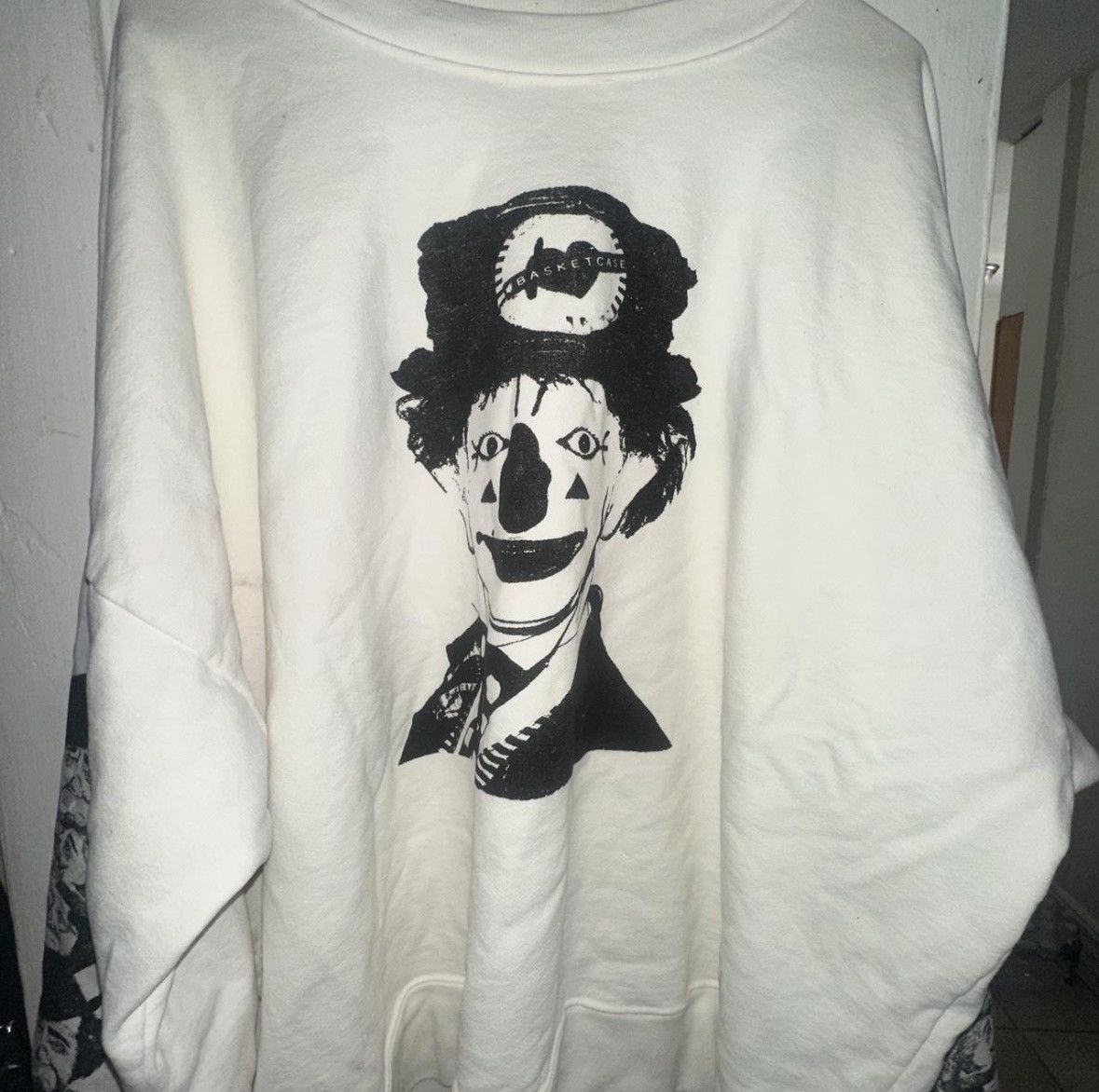 basketcase gallery Basketcase Gallery “MerryMaker Clown” Crewneck Size US XXL / EU 58 / 5 - 1 Thumbnail