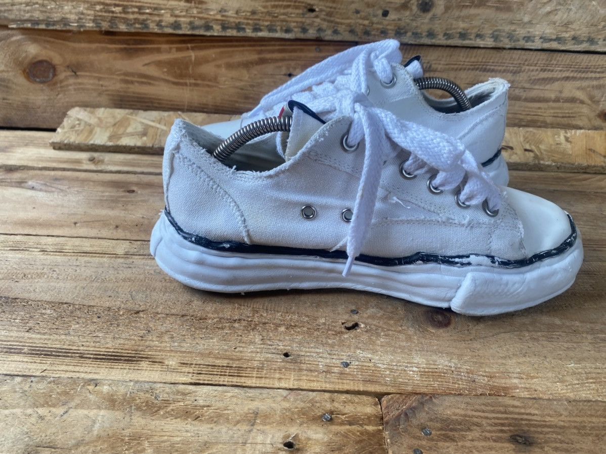 Maison MIHARA YASUHIRO Maison mihara yasuhiro white low-too canvas sneakers sz 41 Size US 8 / EU 41 - 16 Thumbnail