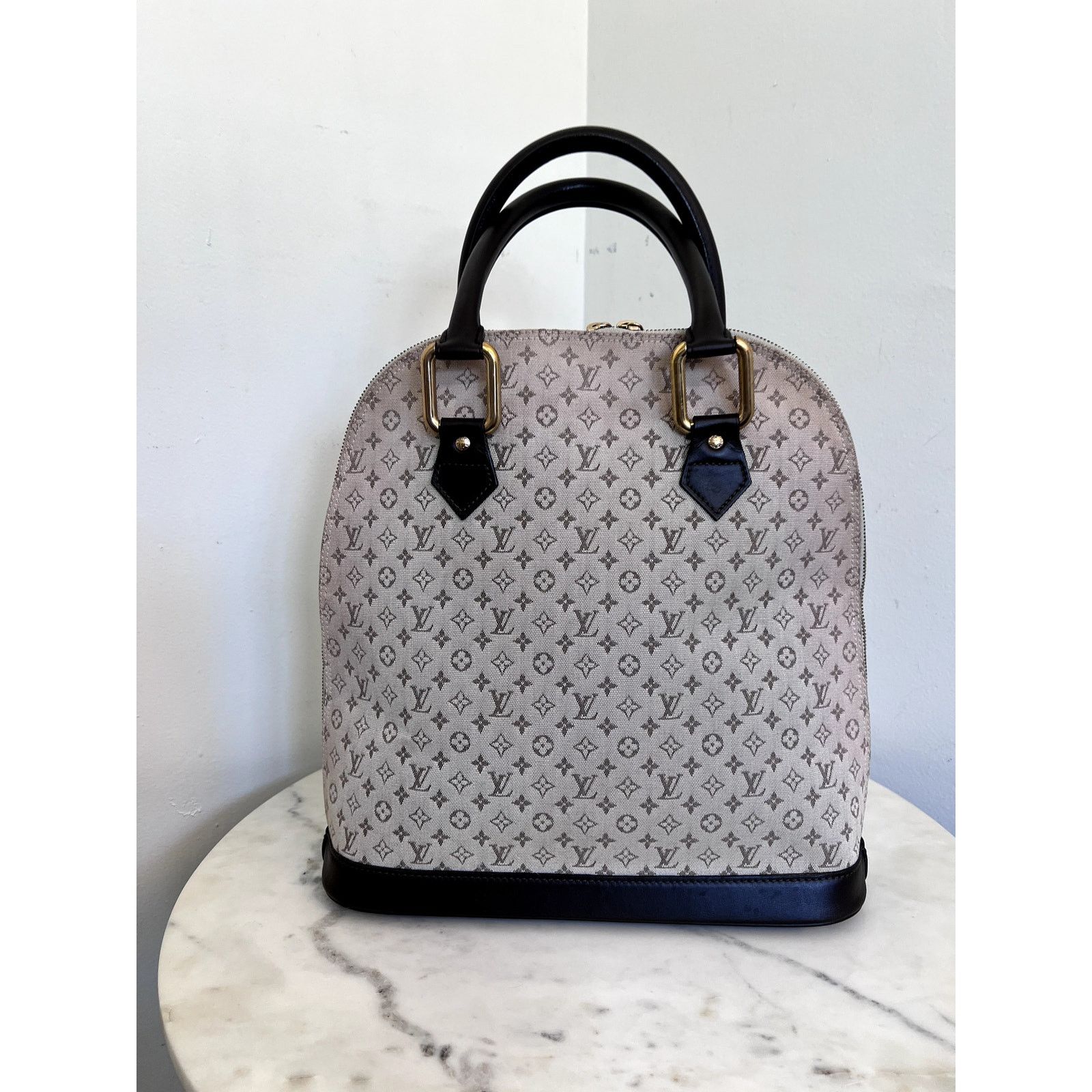 Louis Vuitton AUTHENTIC 2001 Louis Vuitton Monogram Alma Haut in Brown Size ONE SIZE - 1 Thumbnail