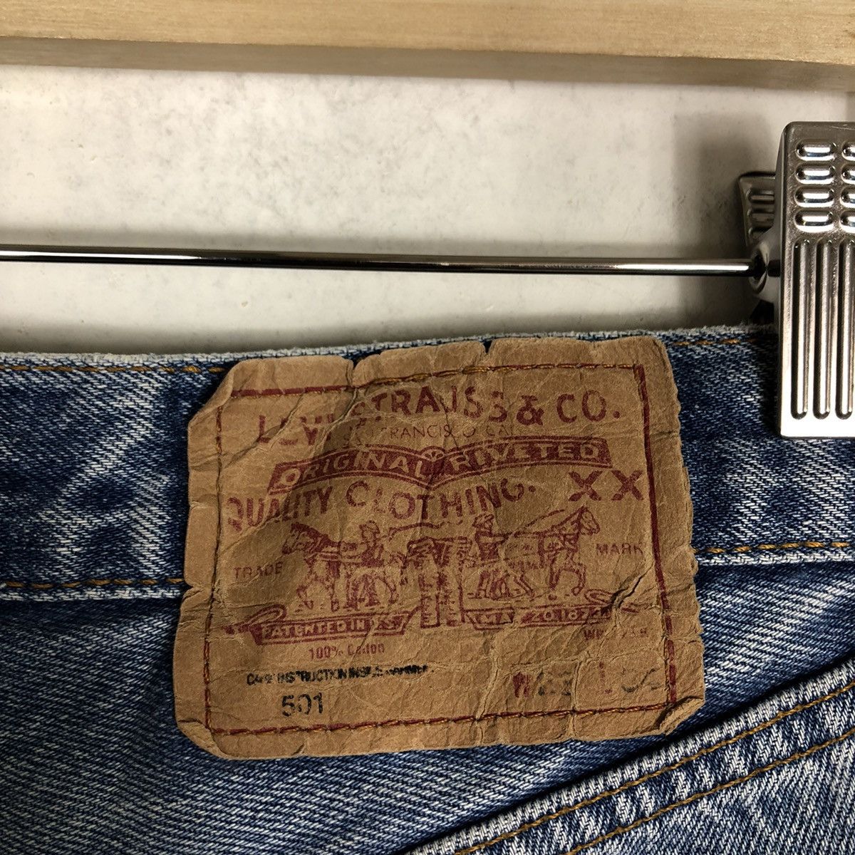 Levi's 🔥90’s VINTAGE LEVIS 501 DISTRESSED DENIM JEANS Size US 26 / EU 42 - 13 Thumbnail