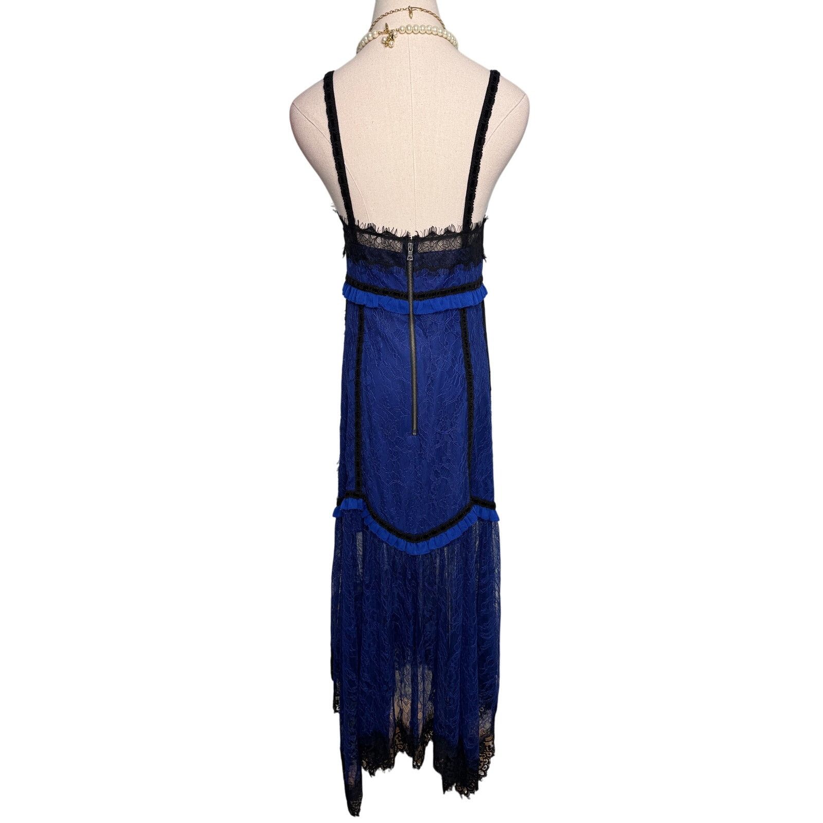 Alice + Olivia Alice + Olivia Opal Lace Handkerchief Dress Black Blue sz 6 Size M / US 6-8 / IT 42-44 - 6 Thumbnail