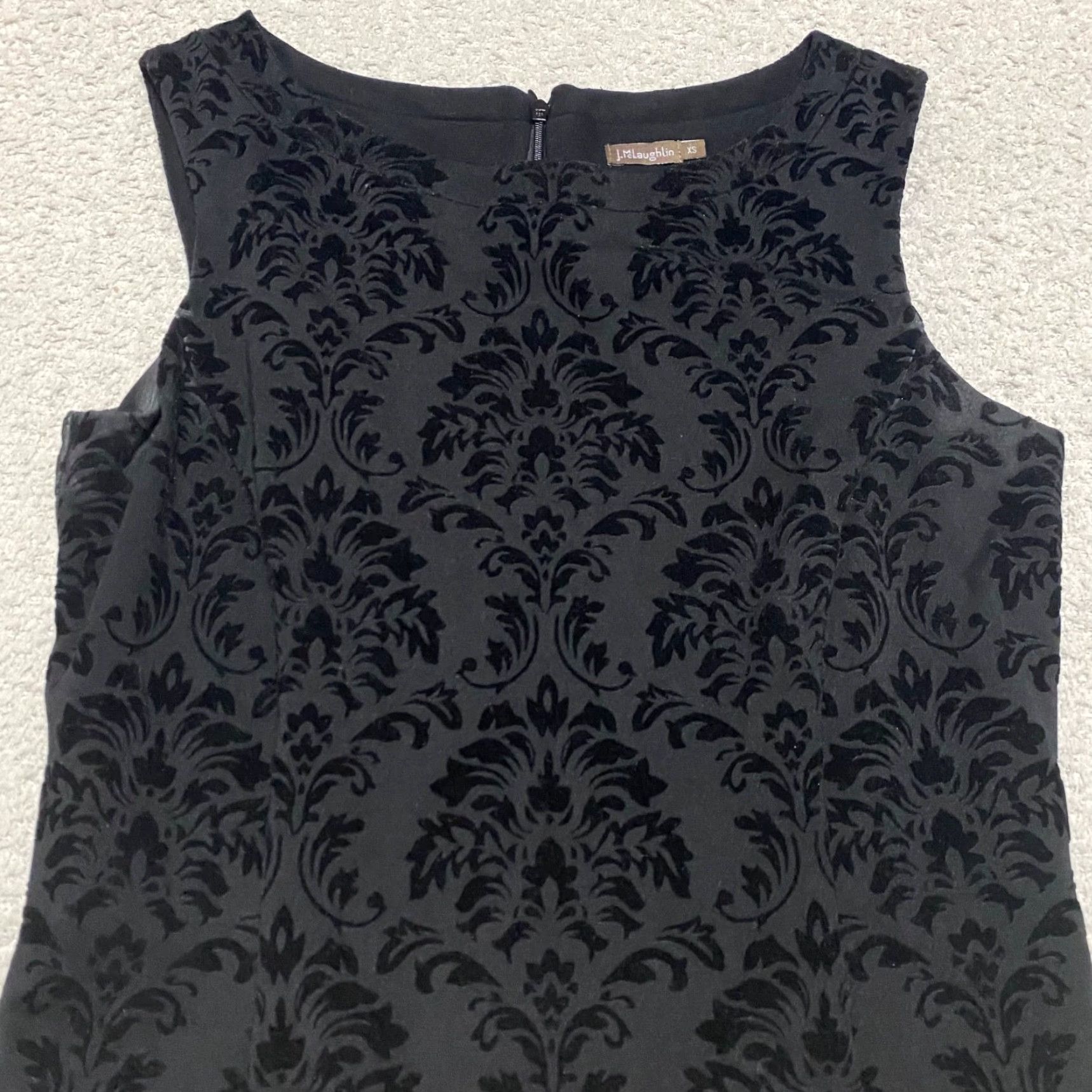 J.McLaughlin J. McLaughlin Womens XS Dress Geometric Black Velvet Burnout Sheath Sleeveless Size XS / US 0-2 / IT 36-38 - 4 Thumbnail