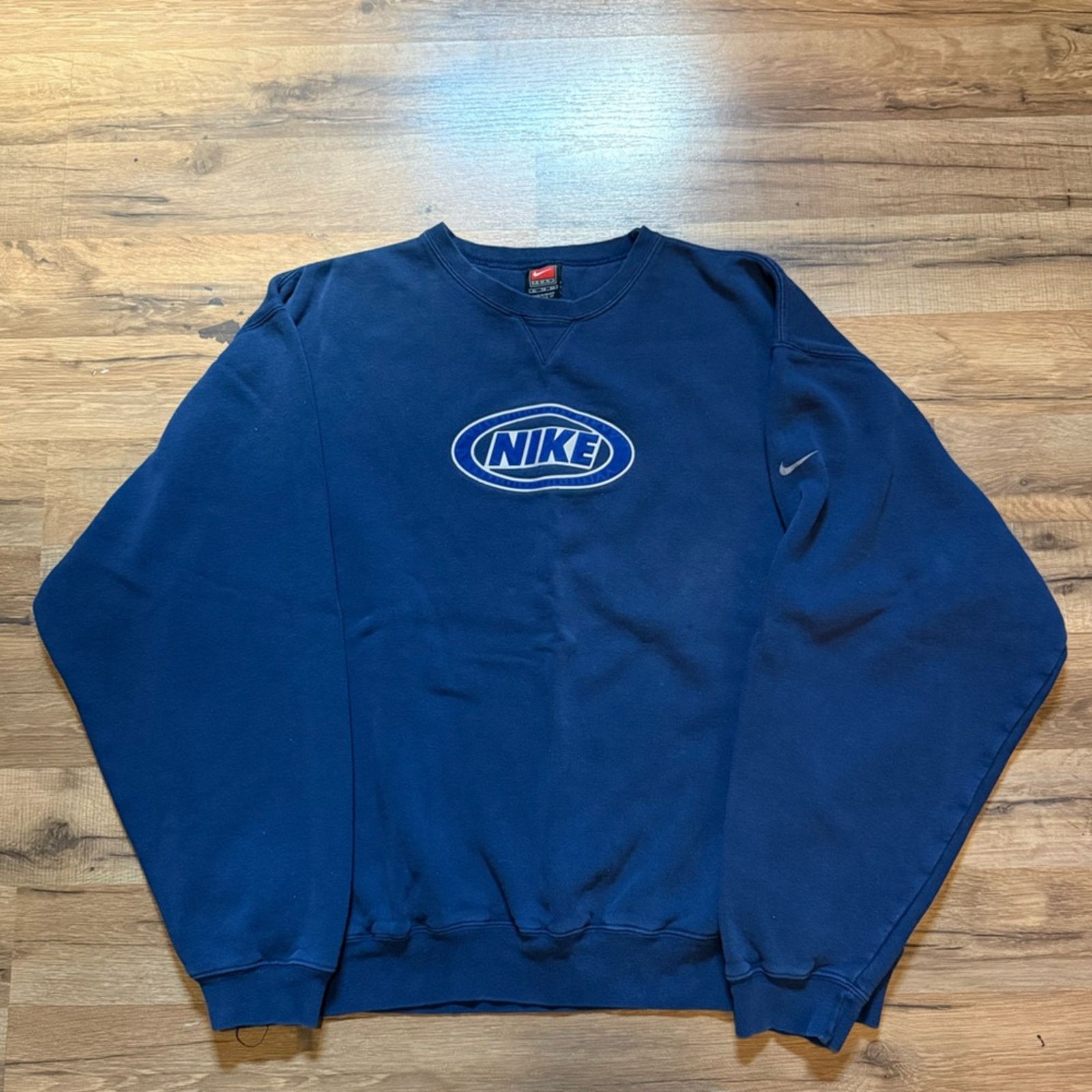 Nike 90s Nike Spell Out Crewneck Sweatshirt Size US XL / EU 56 / 4 - 1 Thumbnail