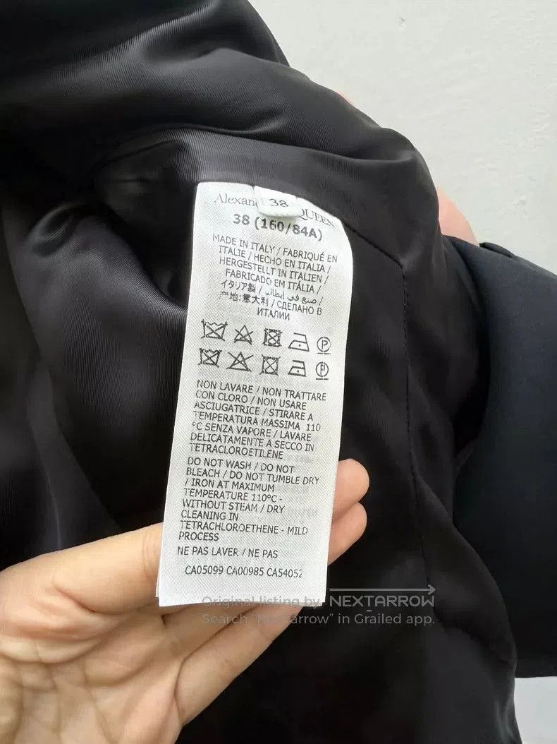 Alexander McQueen Alexander McQueen Classic Blazer with Zipper Details. Size US M / EU 48-50 / 2 - 3 Thumbnail