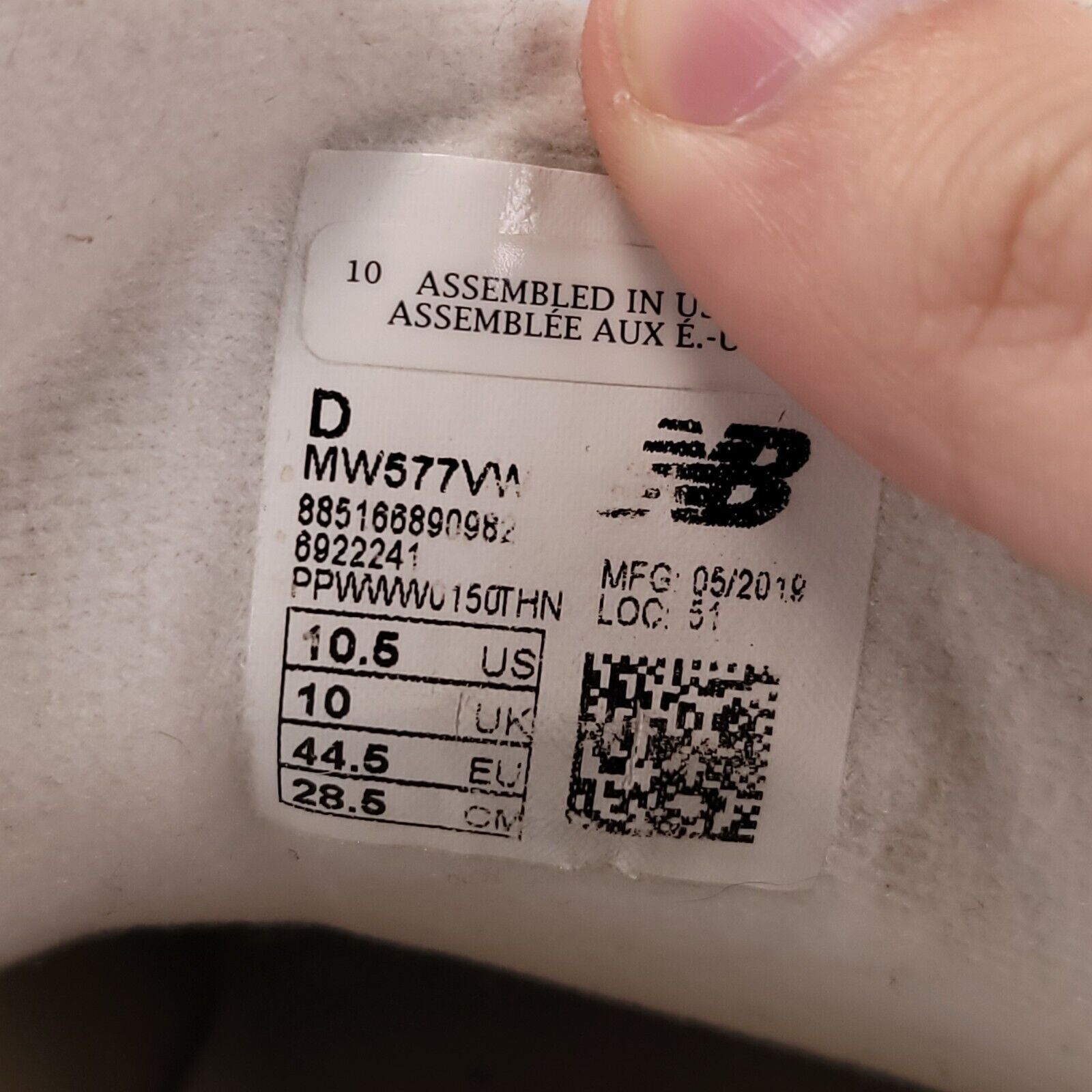 New Balance New Balance 577 Athletic Shoe Mens Size 10.5 D MW577VW White Size US 10.5 / EU 43-44 - 9 Thumbnail