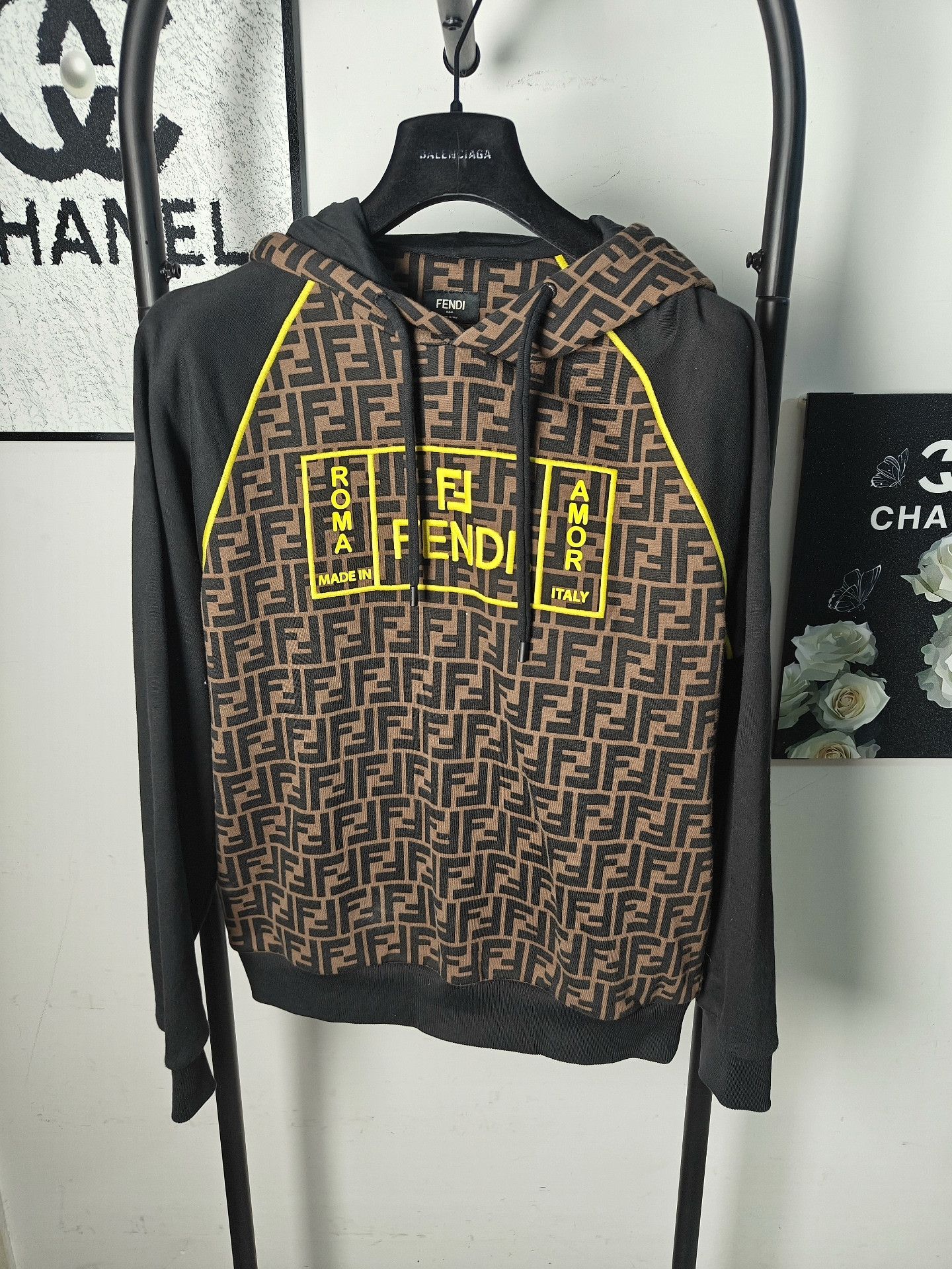 Fendi Fendi White Hoodie xs Men Size US XS / EU 42 / 0 - 1 Thumbnail