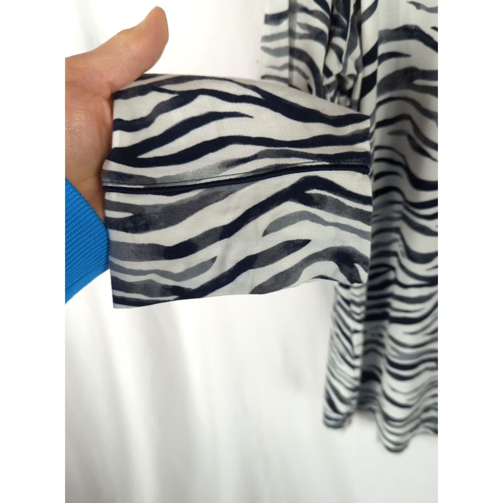 Vintage Soma Pajama Top Womens Zebra Print Long Sleeves Button Up Large L Knit Spandex Rayon Black Zebra Theme Button Closure Collar Vintage: No Size L / US 10 / IT 46 - 4 Thumbnail