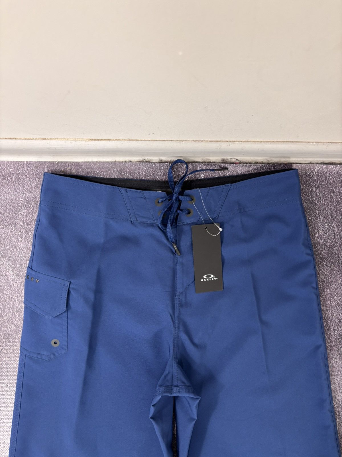 Oakley Oakley Kana 21 Boardshort NWT Men’s Dark Blue Swim Shorts Size US 30 / EU 46 - 7 Thumbnail