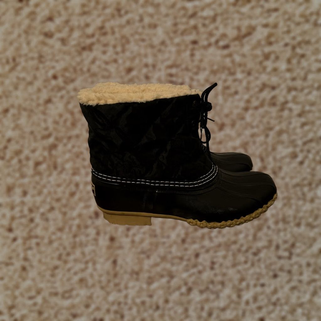 Vintage VINTAGE L.L. Bean Boots Made in Maine USA Black Shearling Lined Duck Women's 8M Boots Shoes Winter Rubber Lace Up Mid-Calf Womens Size US 8 / IT 38 - 1 Thumbnail