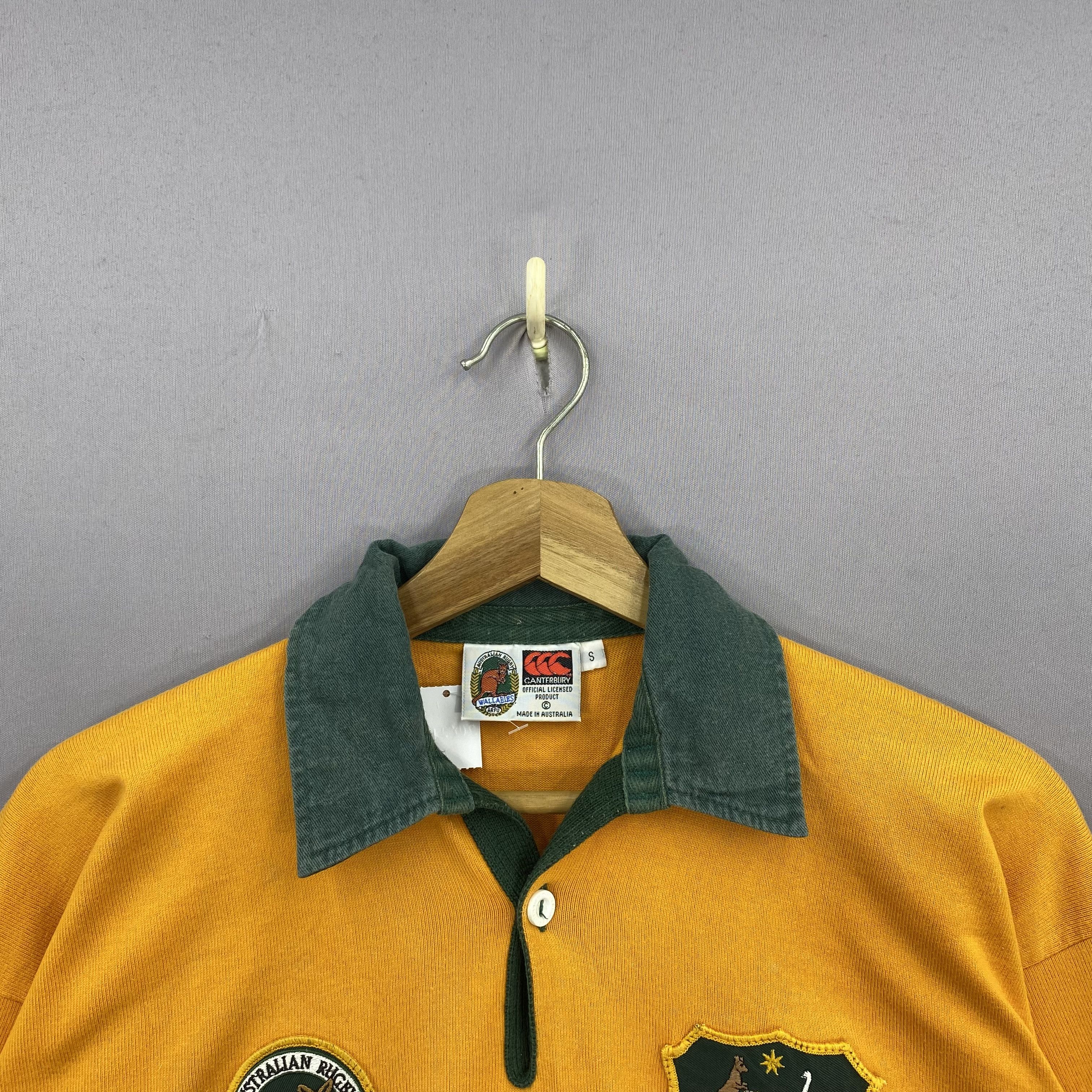 Canterbury of New Zealand Vintage 90s Canterbury Australia Wallabies Rugby Shirt Size US S / EU 44-46 / 1 - 3 Thumbnail