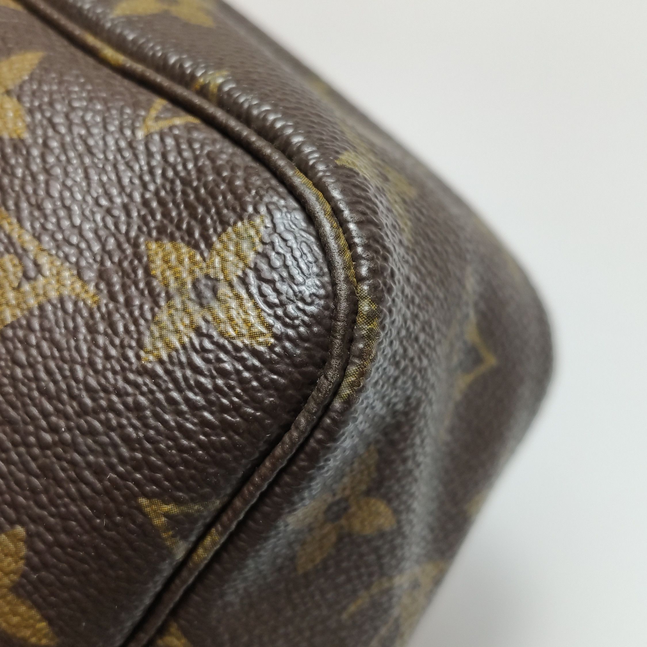 Louis Vuitton Louis Vuitton (LV) TrousseToilette old flower zipper clutch Size ONE SIZE - 9 Thumbnail