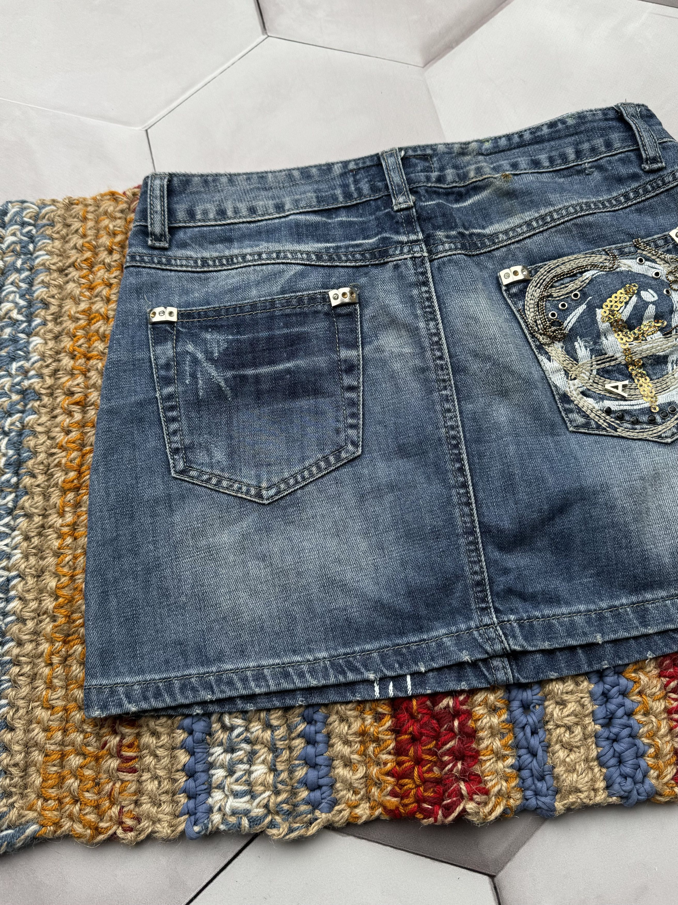Japanese Brand Vintage Printed Mini Skirt (E4) Size 26" / US 2 / IT 38 - 5 Thumbnail