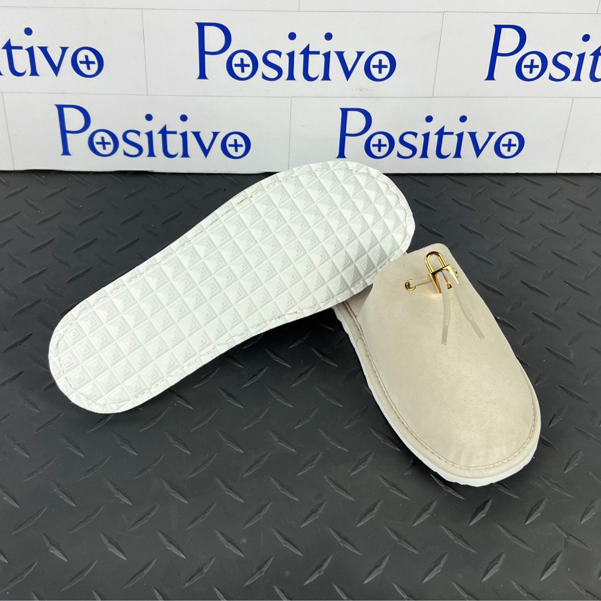 Buscemi Buscemi Greenwich Off White Suede Slippers US 9 SAMPLE Size US 9 / EU 42 - 6 Thumbnail