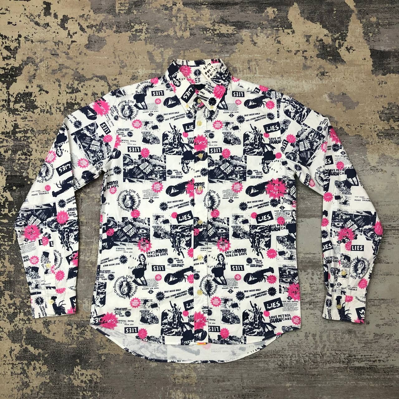 Xlarge T182 XLARGE X JAMIE REID PUNK NEWSPAPER SHIRTS Size US S / EU 44-46 / 1 - 4 Thumbnail